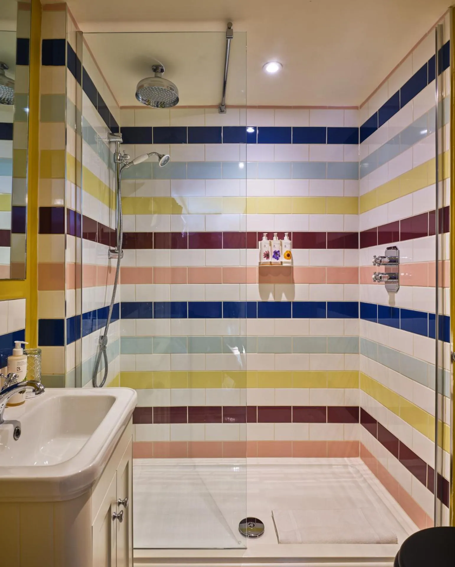 Bathroom in Old Bell Hotel