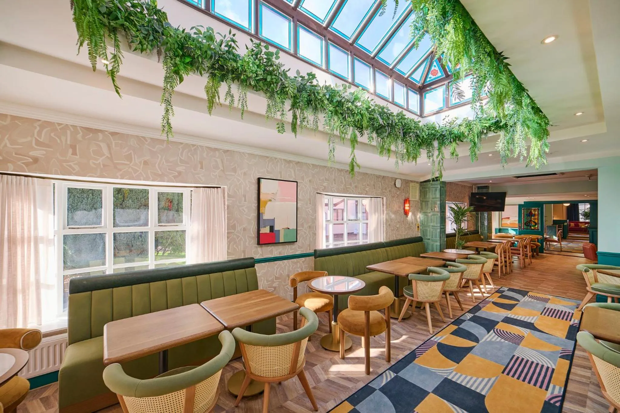 Restaurant/places to eat in Garner Hotel Birmingham South East by IHG