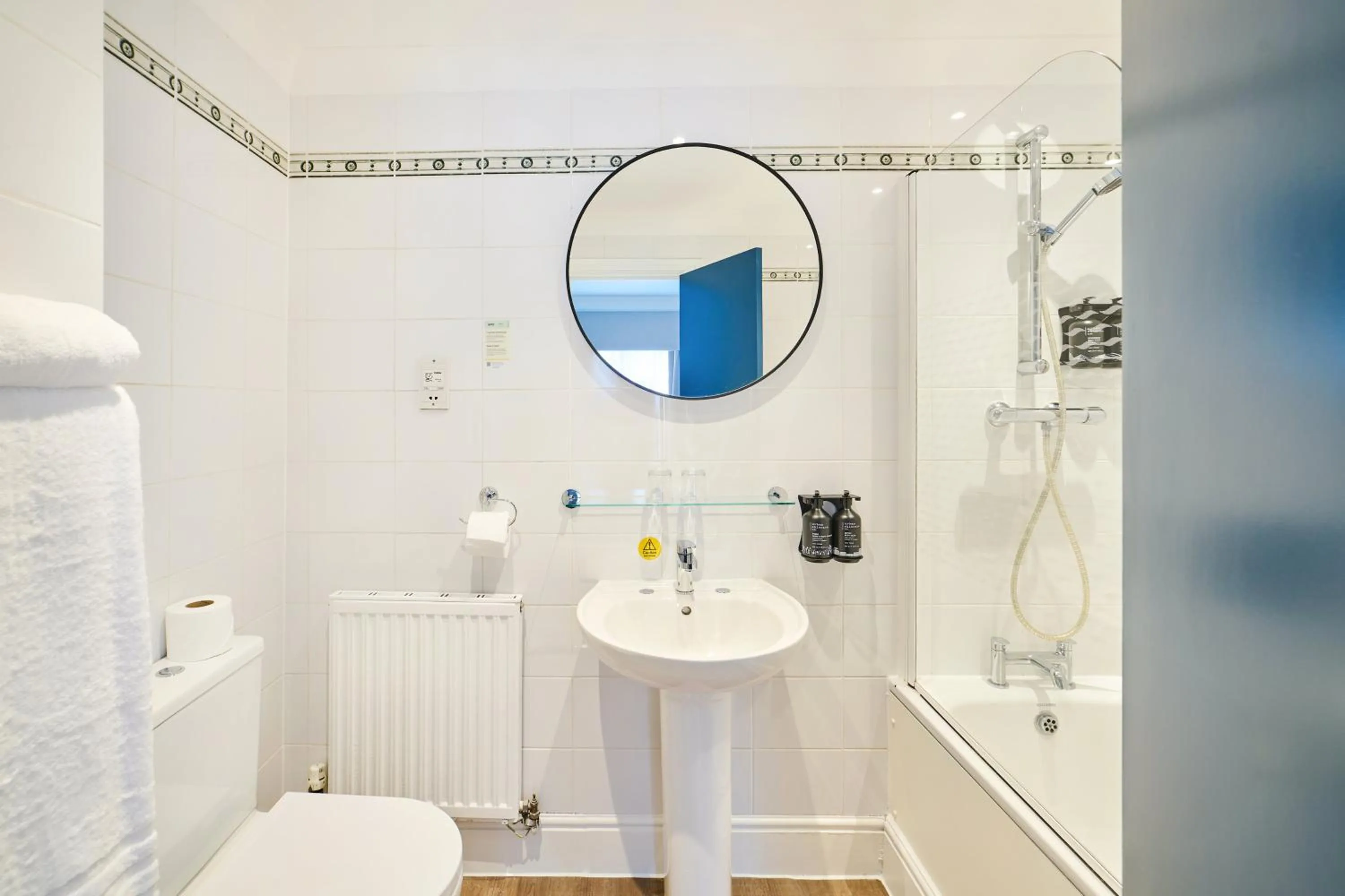 Bathroom in Garner Hotel Birmingham South East by IHG