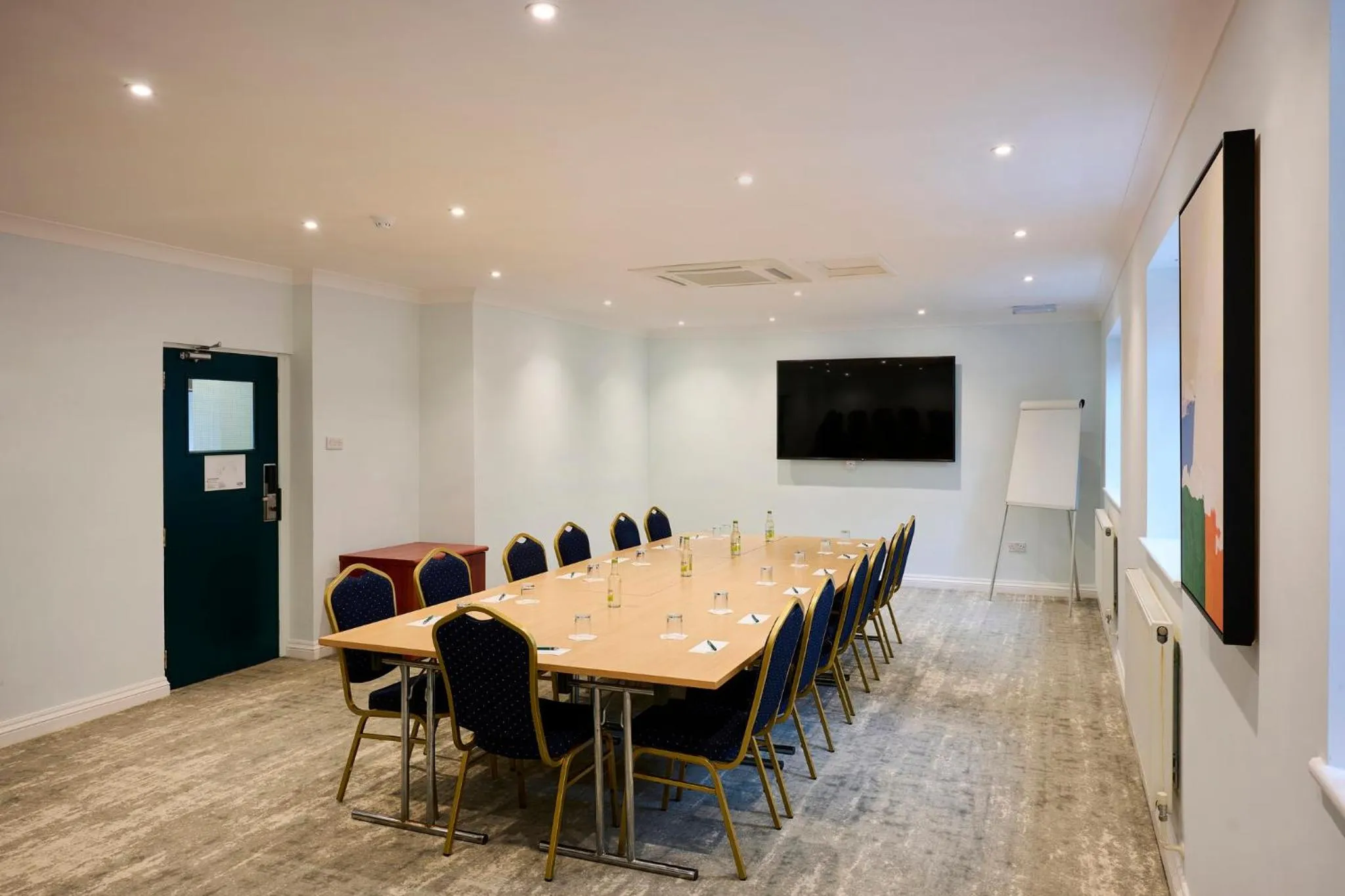 Meeting/conference room in Garner Hotel Birmingham South East by IHG