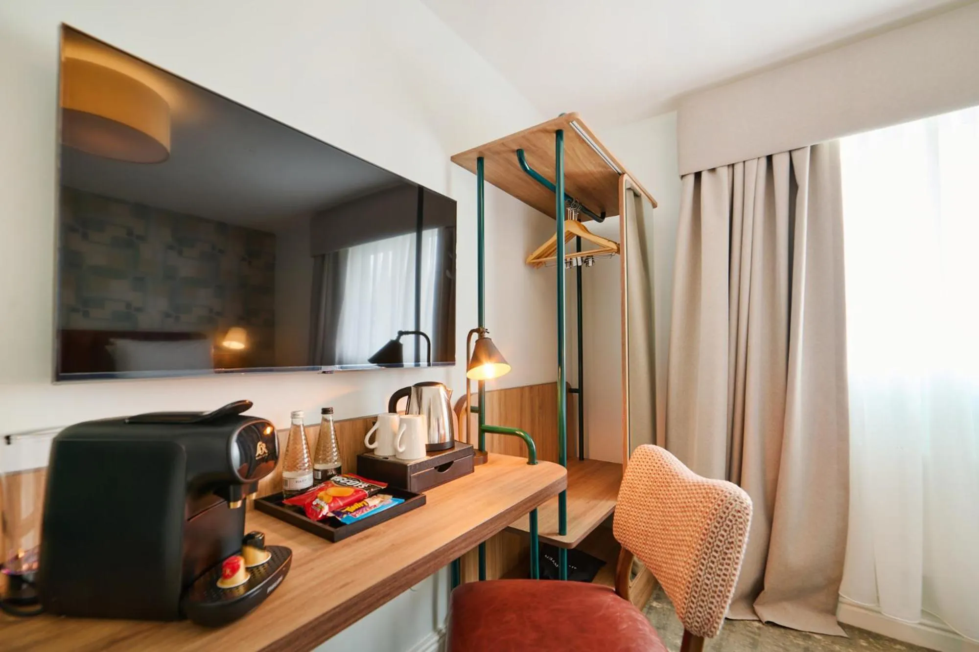 Coffee/tea facilities in Garner Hotel Birmingham South East by IHG