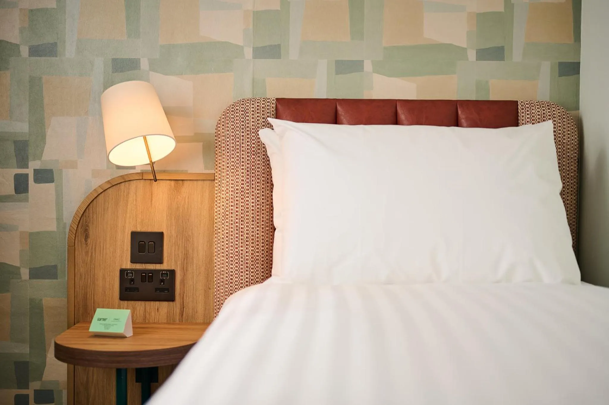 Photo of the whole room, Bed in Garner Hotel Birmingham South East by IHG