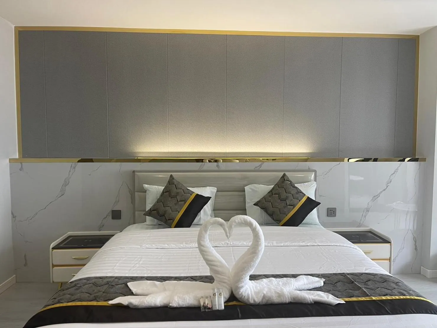 Bedroom, Bed in Berich Hotel