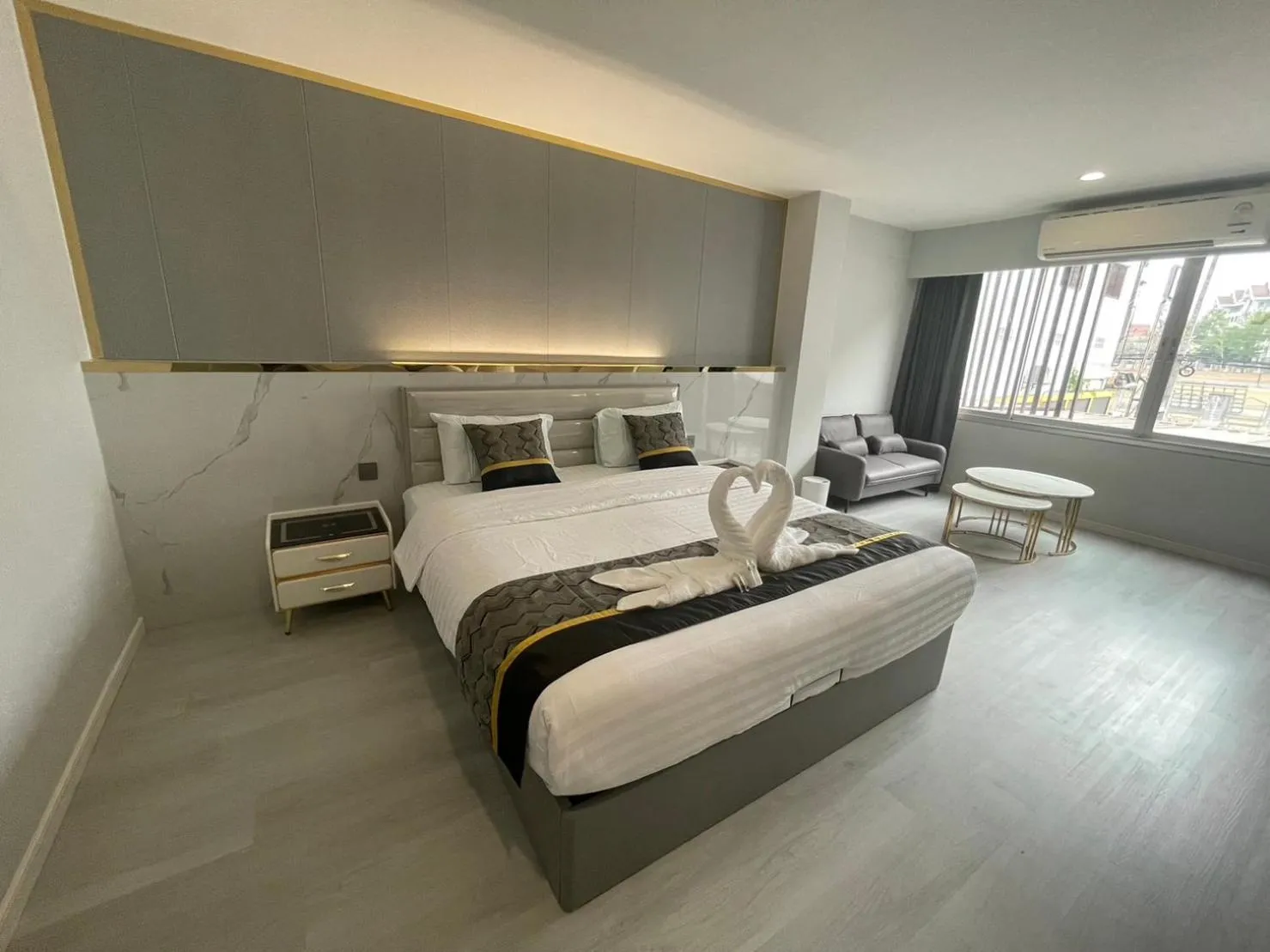 Bedroom, Bed in Berich Hotel