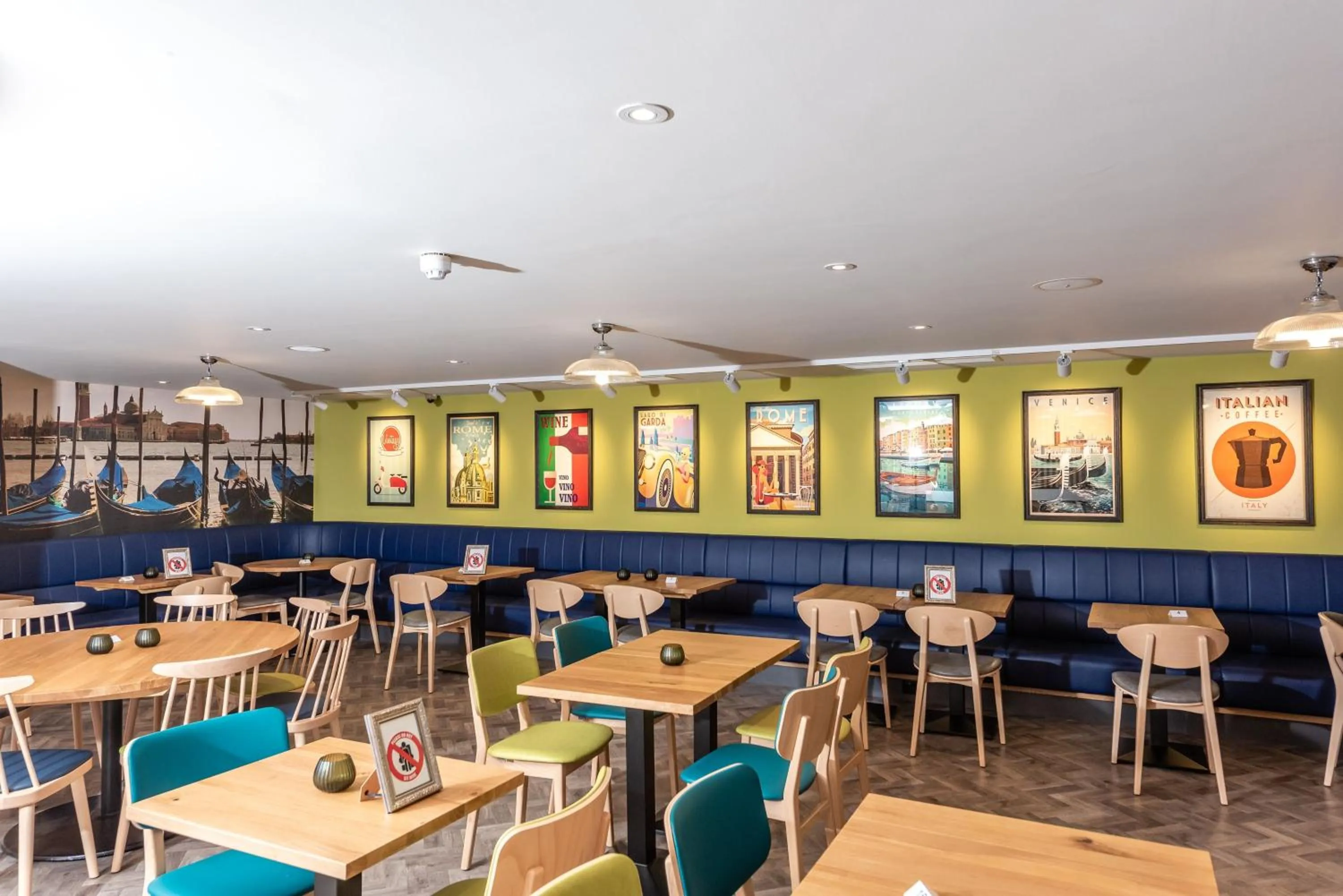 Restaurant/places to eat in Holiday Inn Dover by IHG