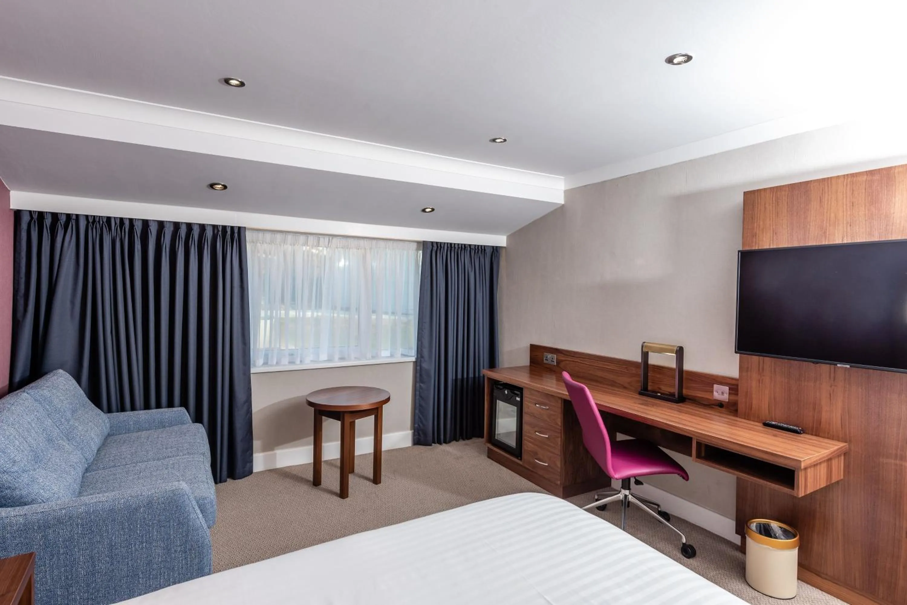 Photo of the whole room, Bed in Holiday Inn Dover by IHG