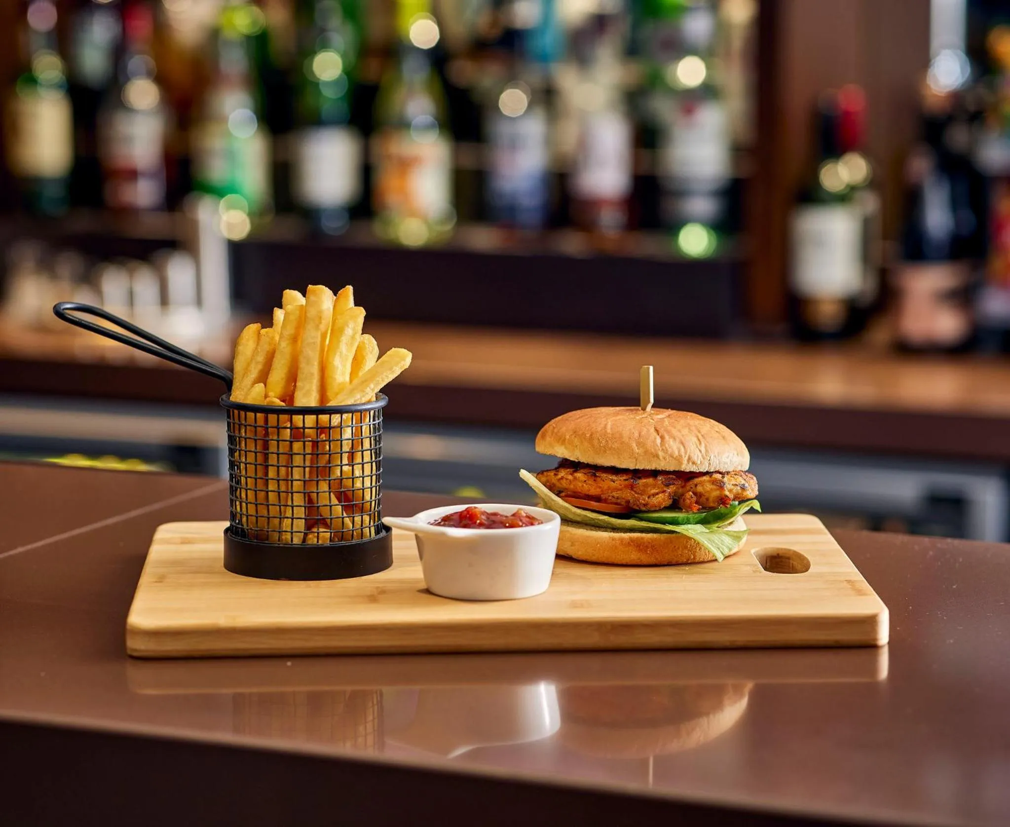 Restaurant/places to eat in Holiday Inn Express London Stratford by IHG