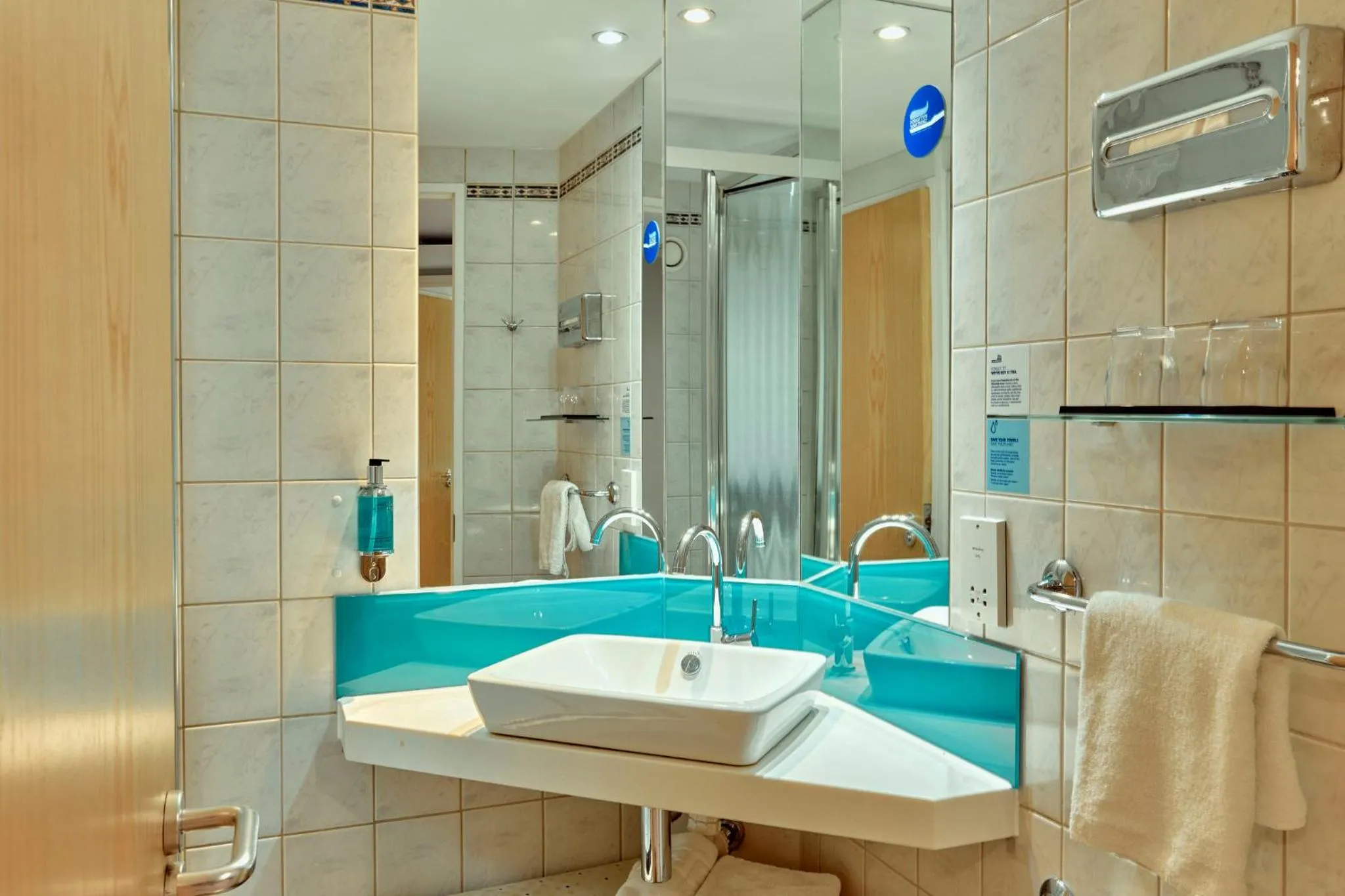 Bathroom in Holiday Inn Express London Stratford by IHG