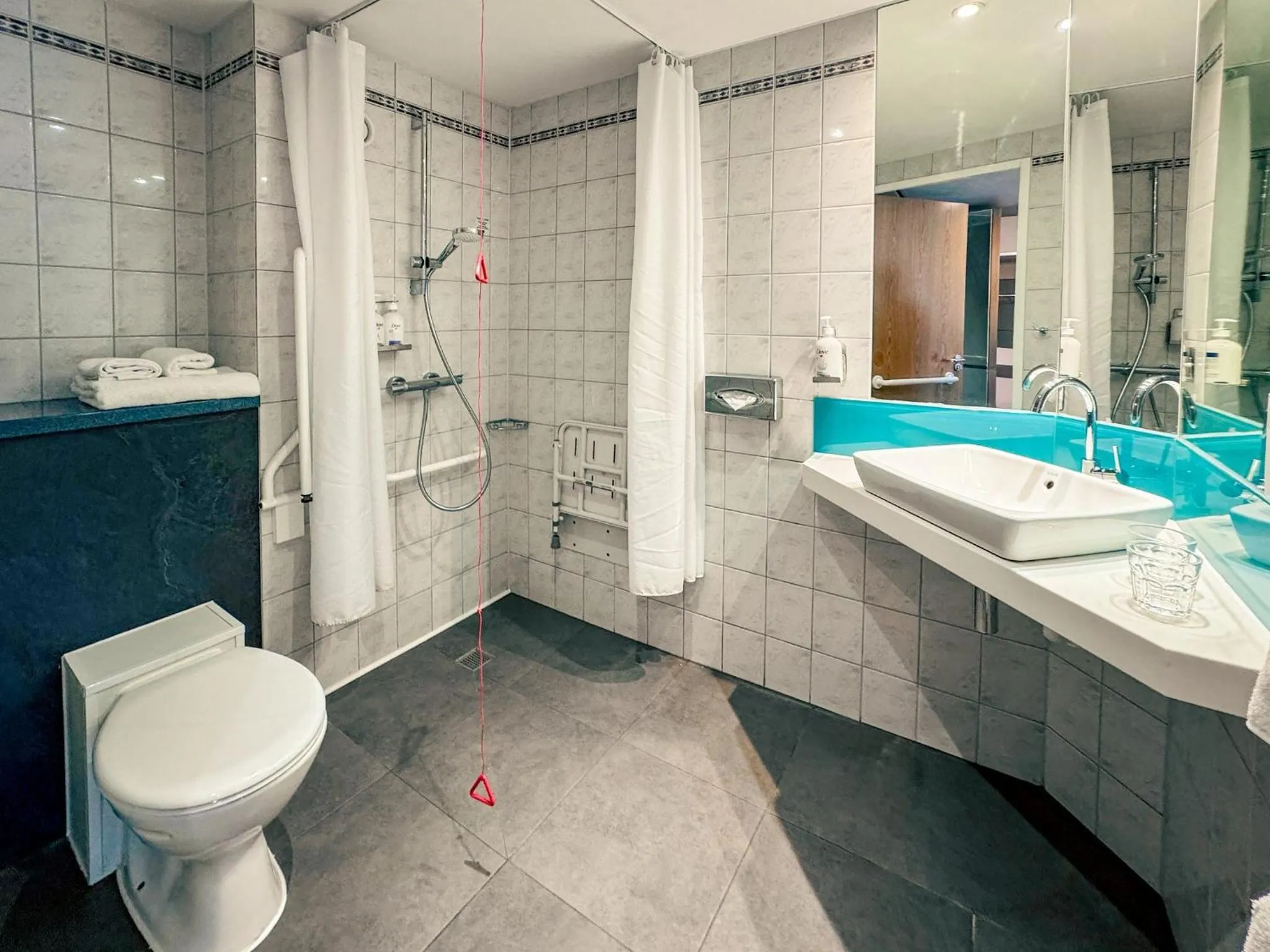 Bathroom in Holiday Inn Express London Stratford by IHG