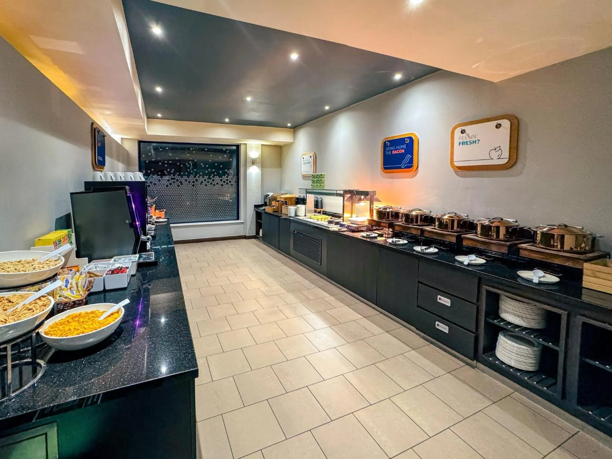 Breakfast in Holiday Inn Express London Stratford by IHG