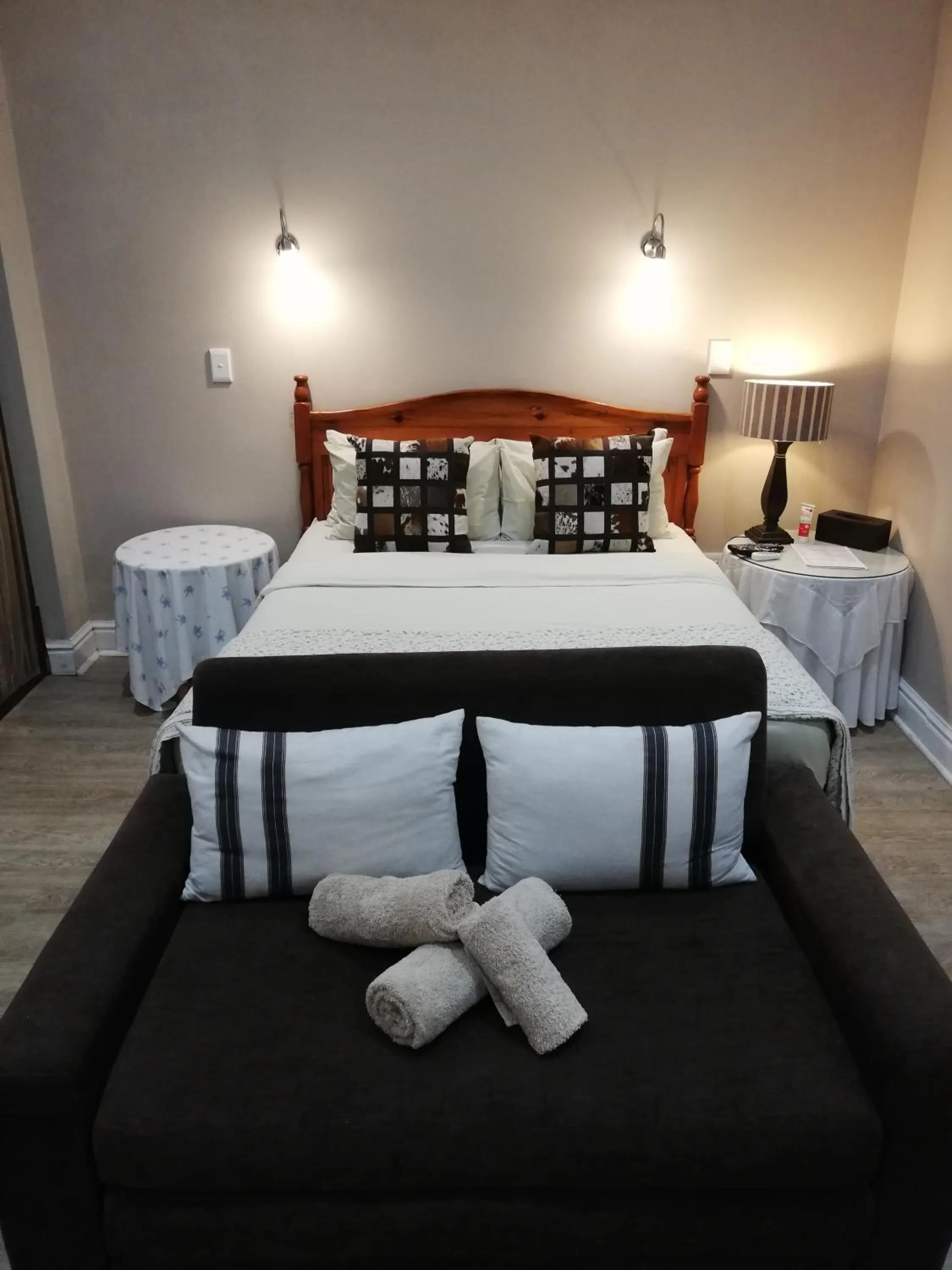 Bedroom, Bed in Fairway Guest House