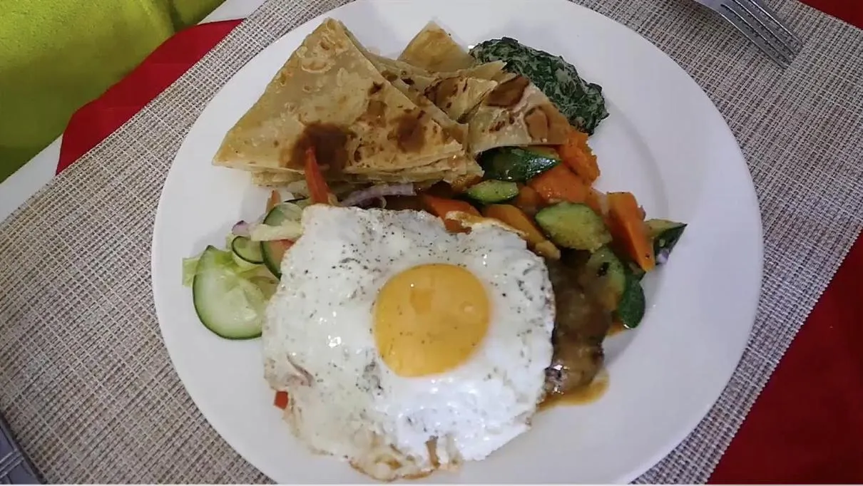 Breakfast in Javilla Eagles Safari Guest house