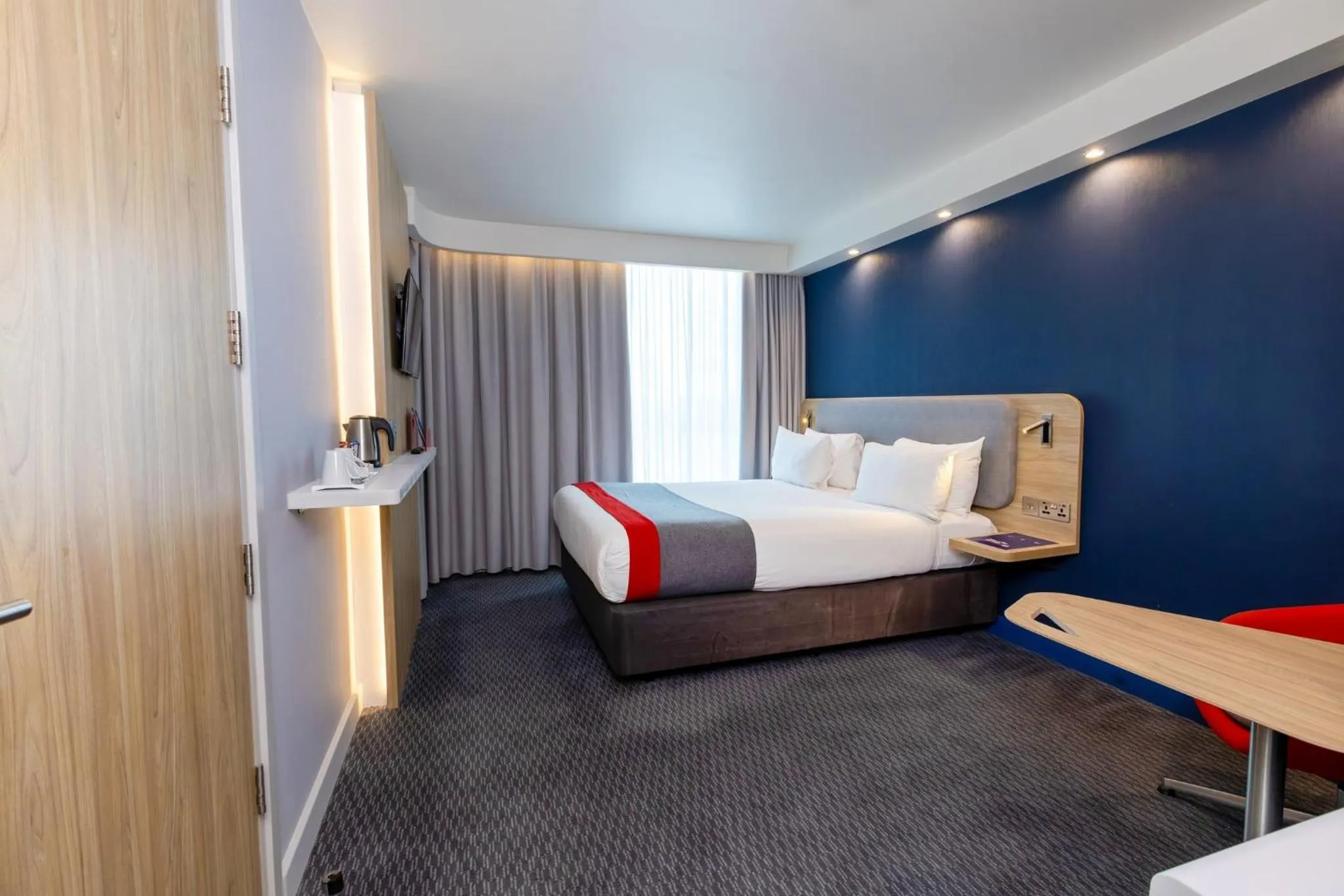 Photo of the whole room, Bed in Holiday Inn Express - Manchester - TRAFFORDCITY by IHG