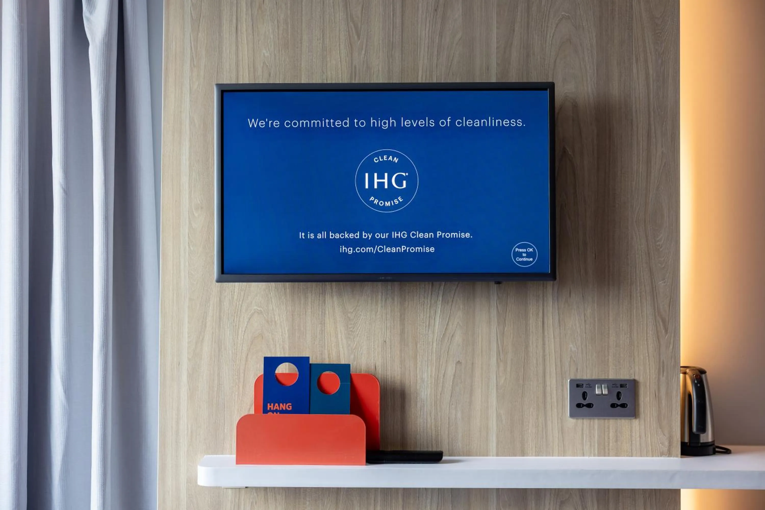 TV and multimedia in Holiday Inn Express - Manchester - TRAFFORDCITY by IHG