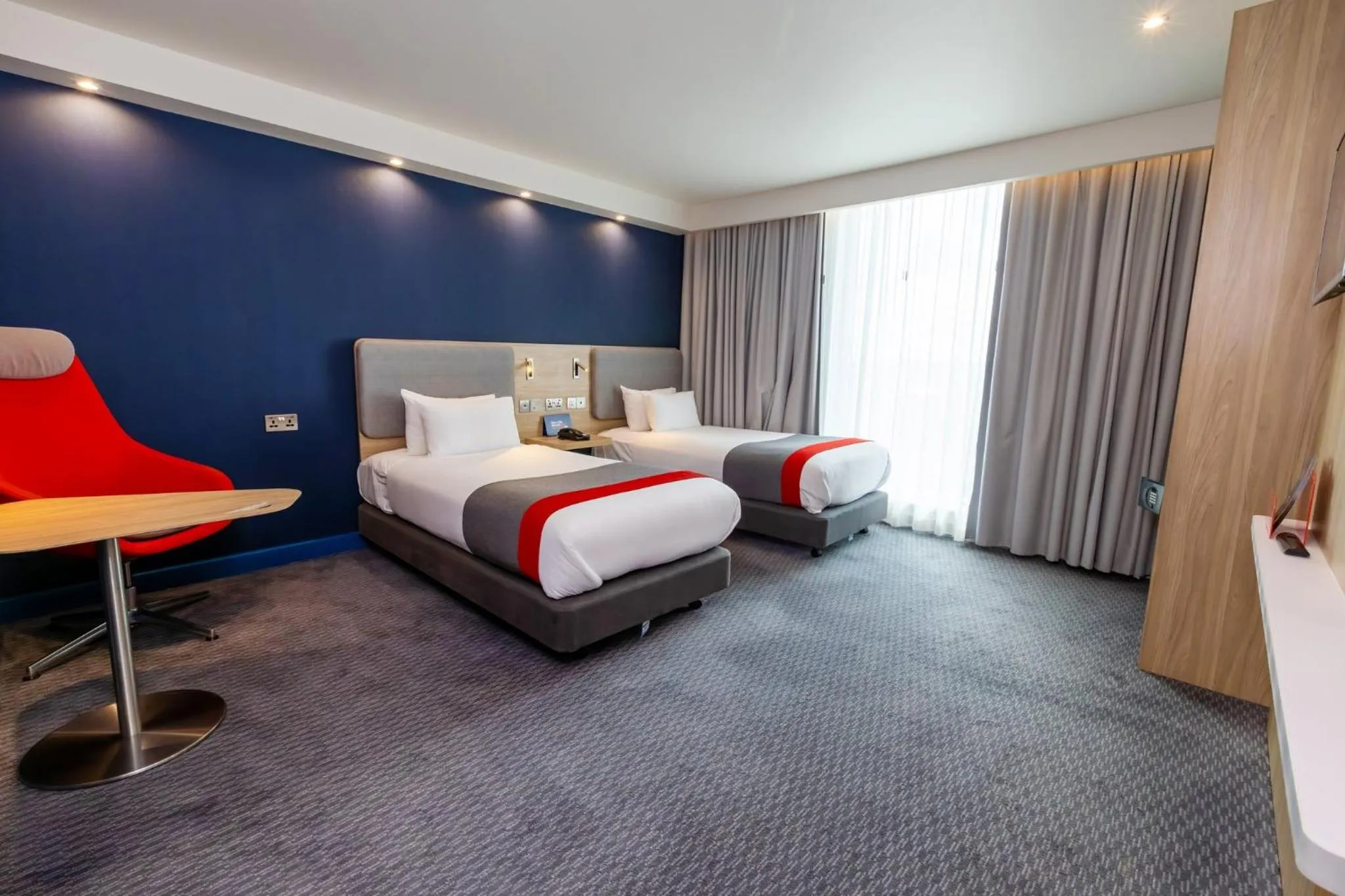 Photo of the whole room, Bed in Holiday Inn Express - Manchester - TRAFFORDCITY by IHG