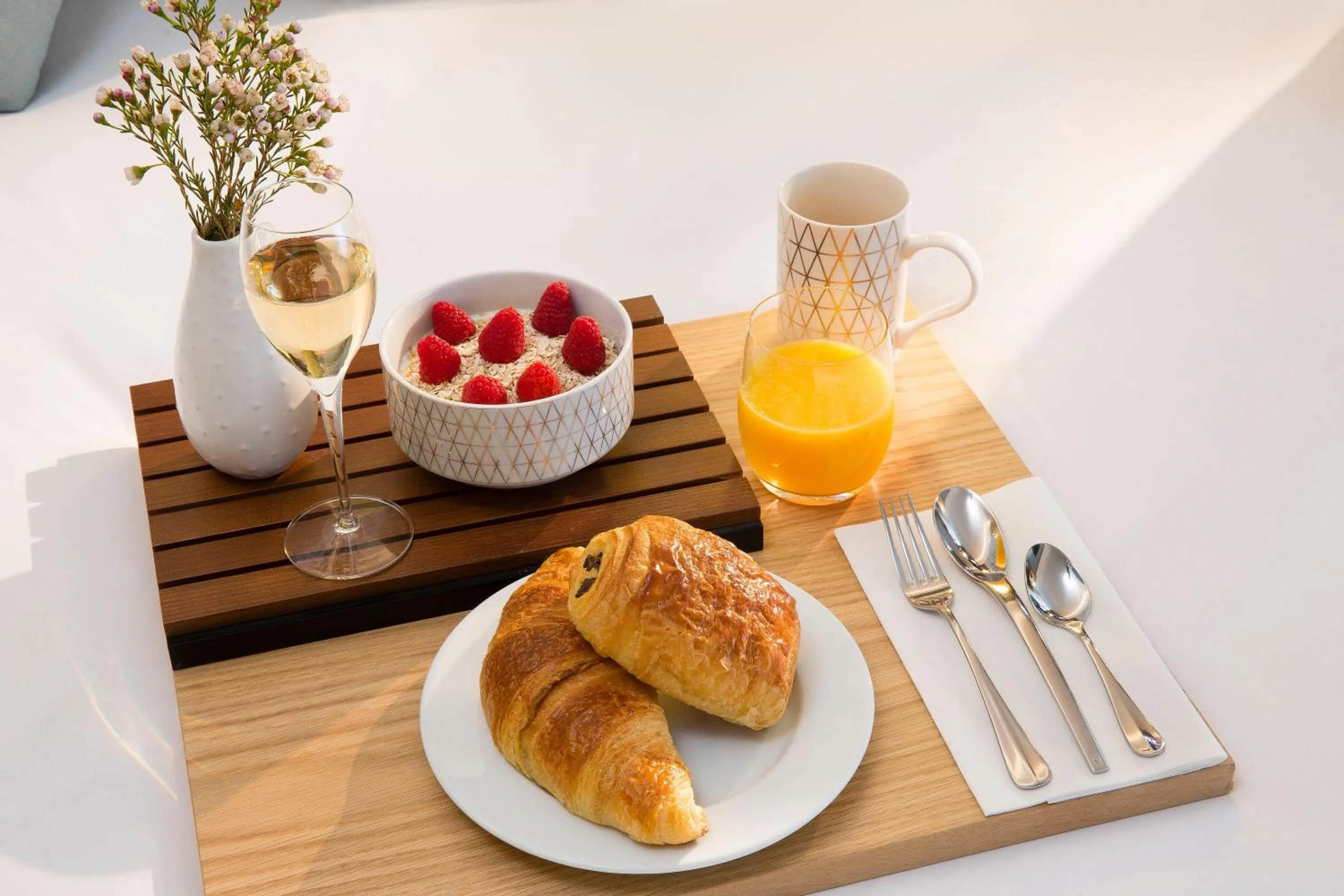 Food and drinks in Drawing Hotel