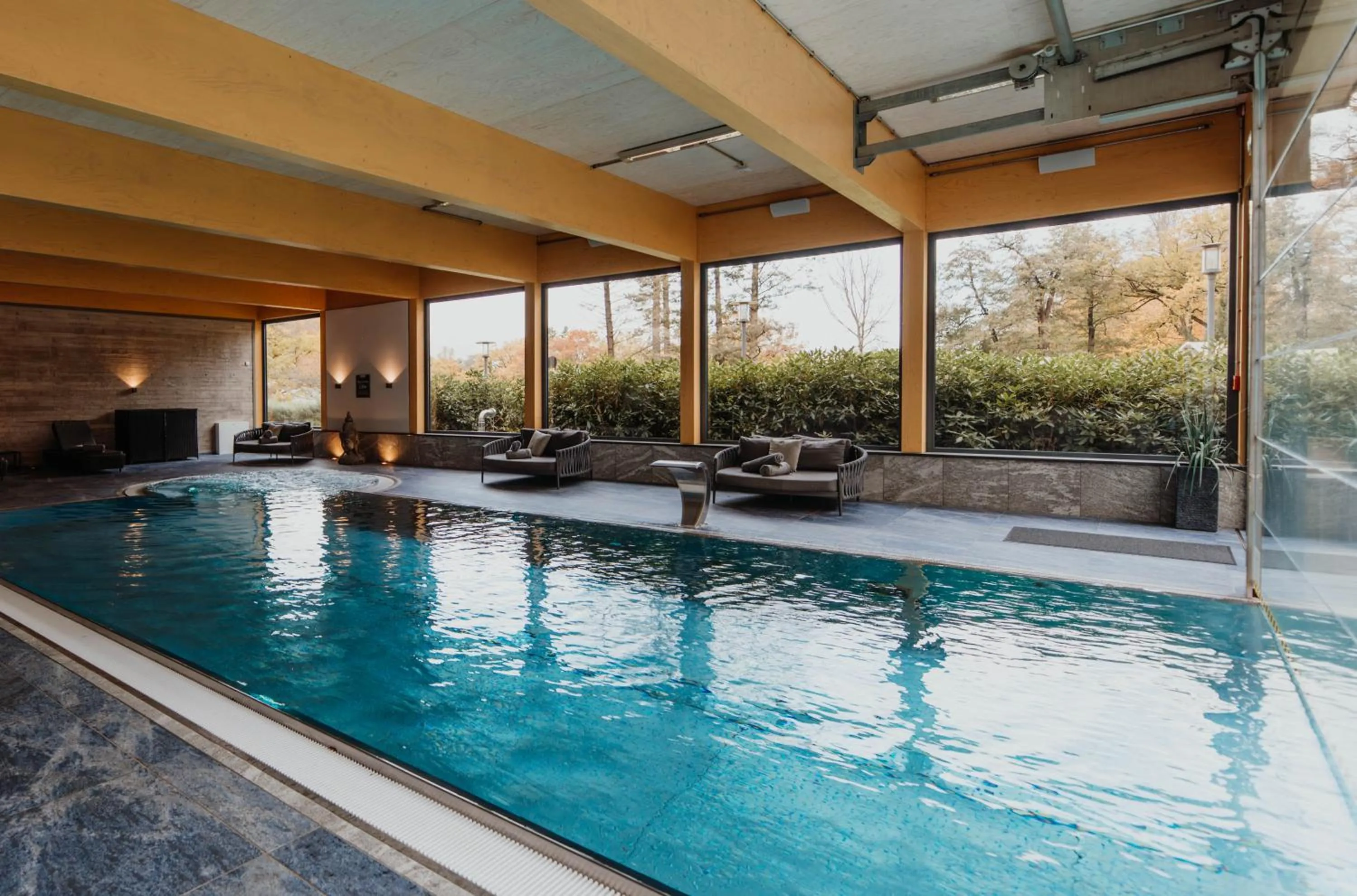 Swimming pool in Sonnenresort Ettershaus