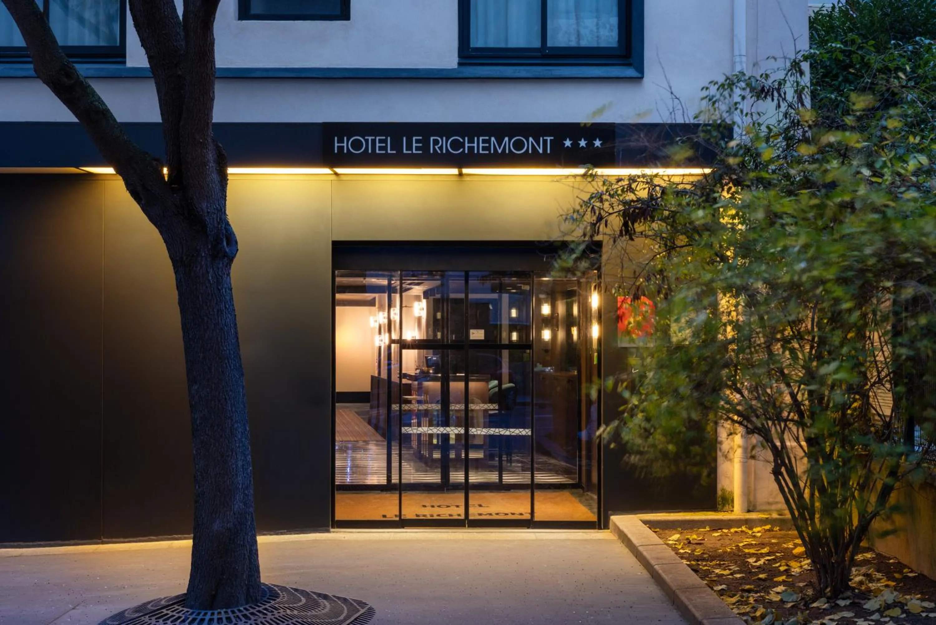 Facade/entrance in Hotel Le Richemont