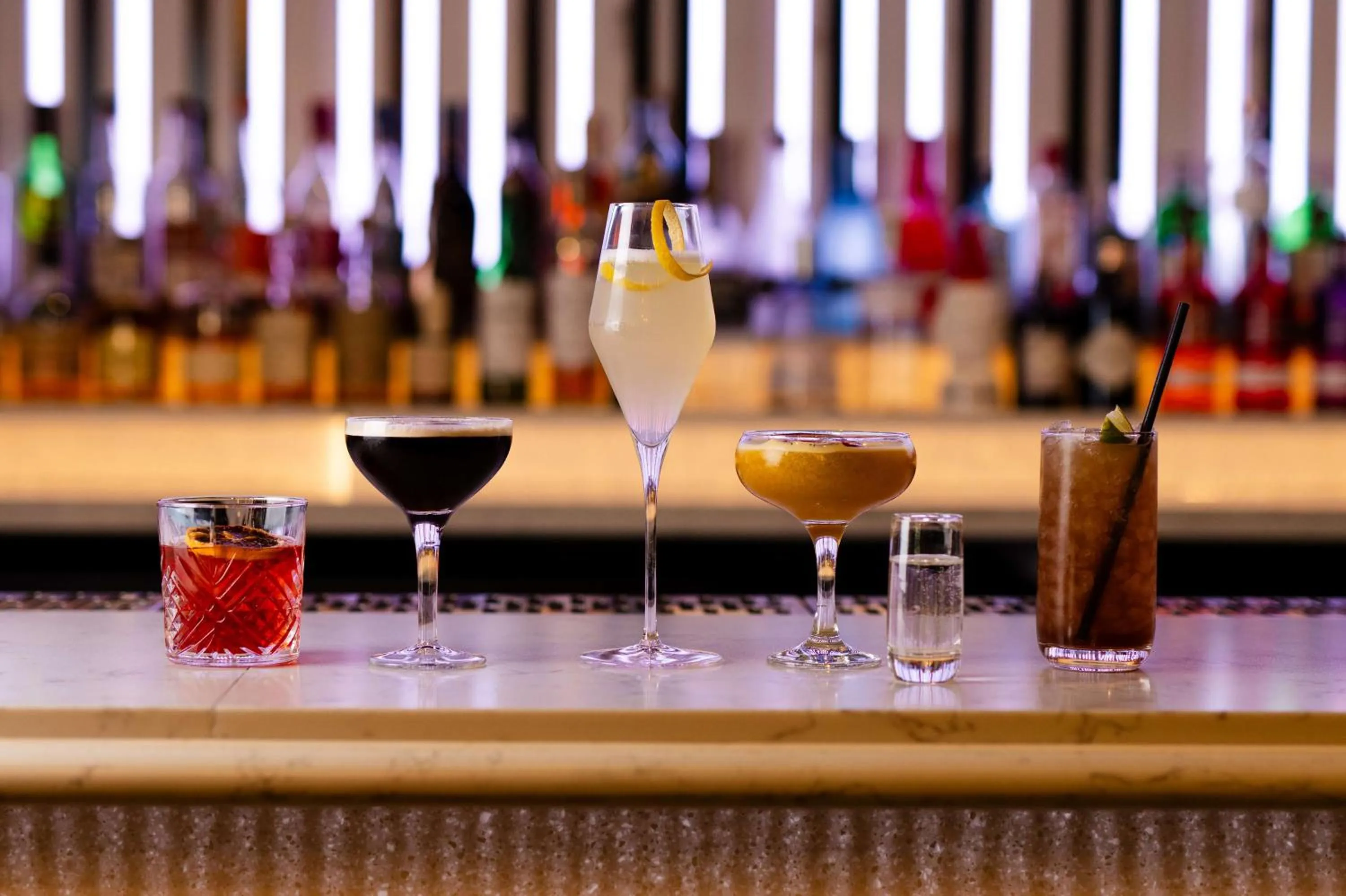 Lounge or bar in The Westminster London, Curio Collection by Hilton