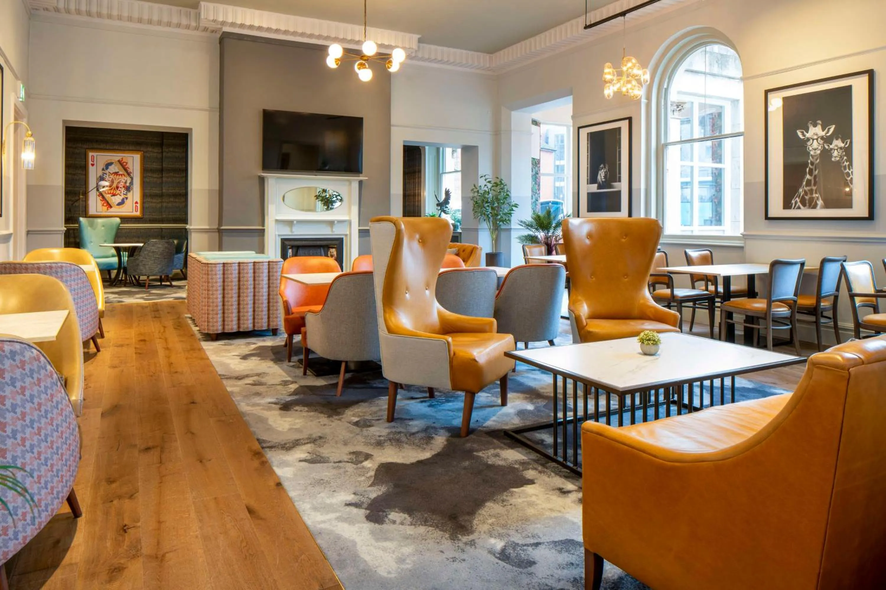 Lounge or bar in The Queen at Chester Hotel, BW Premier Collection