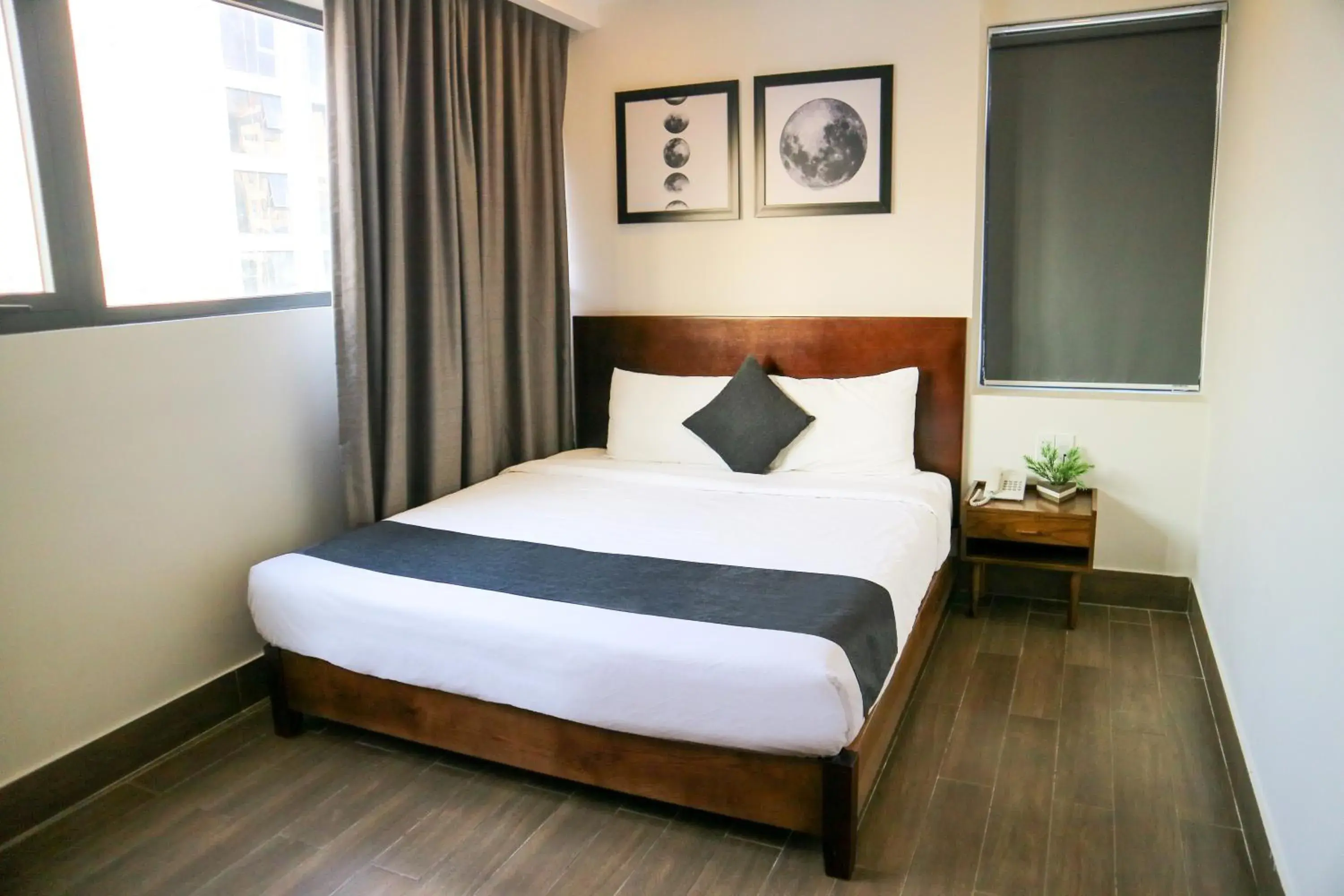 King Room with Mountain View - single occupancy in Robin Hotel Danang King Room with Mountain View - single occupancy in Robin Hotel Danang