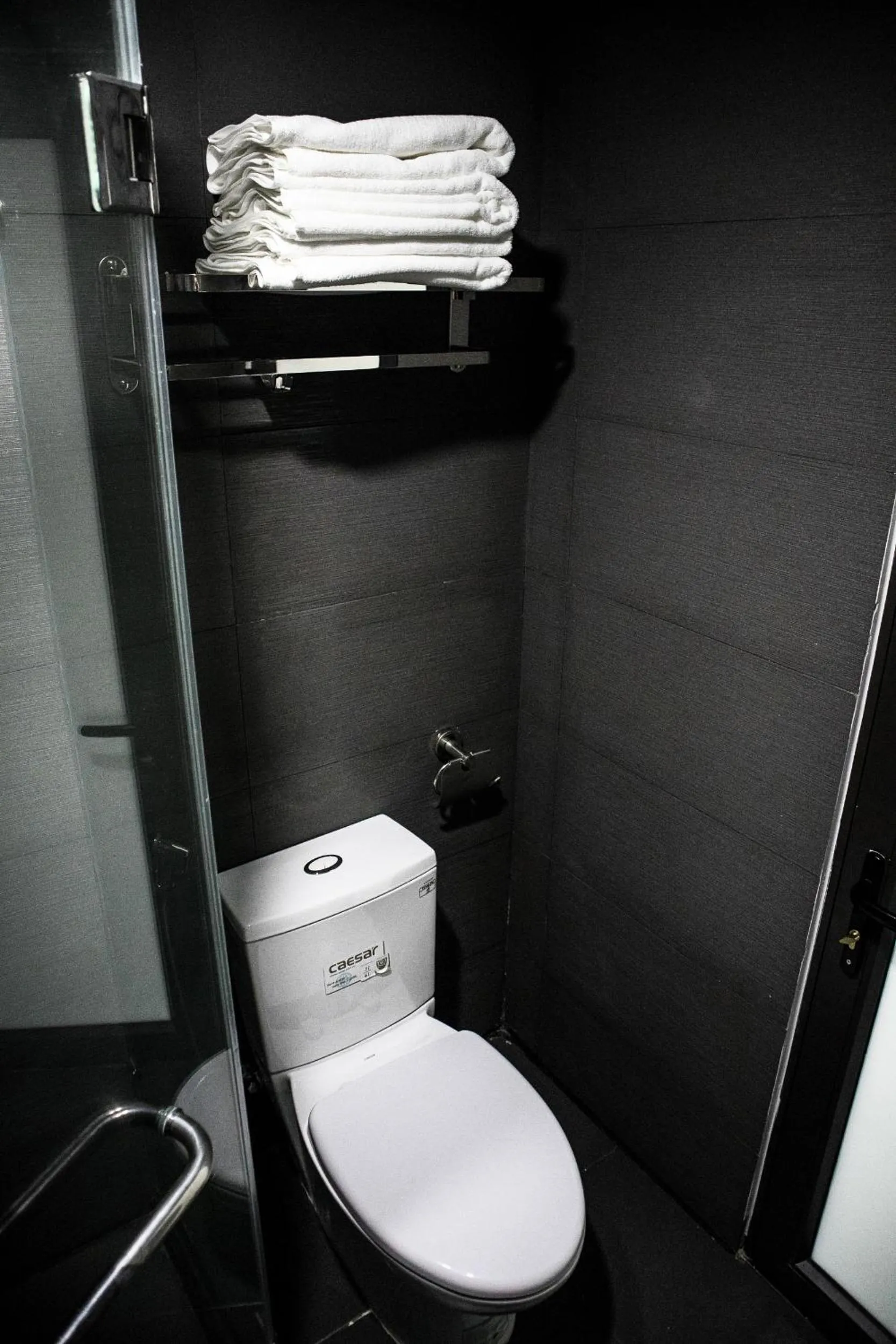 Bathroom in Robin Hotel Danang