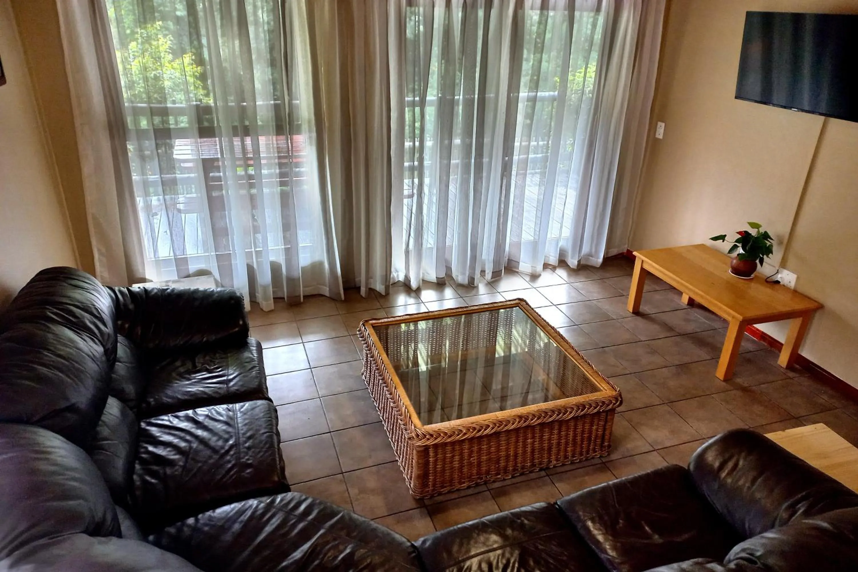 TV and multimedia in Mount Sheba Rainforest Hotel - Mountain Spring Water