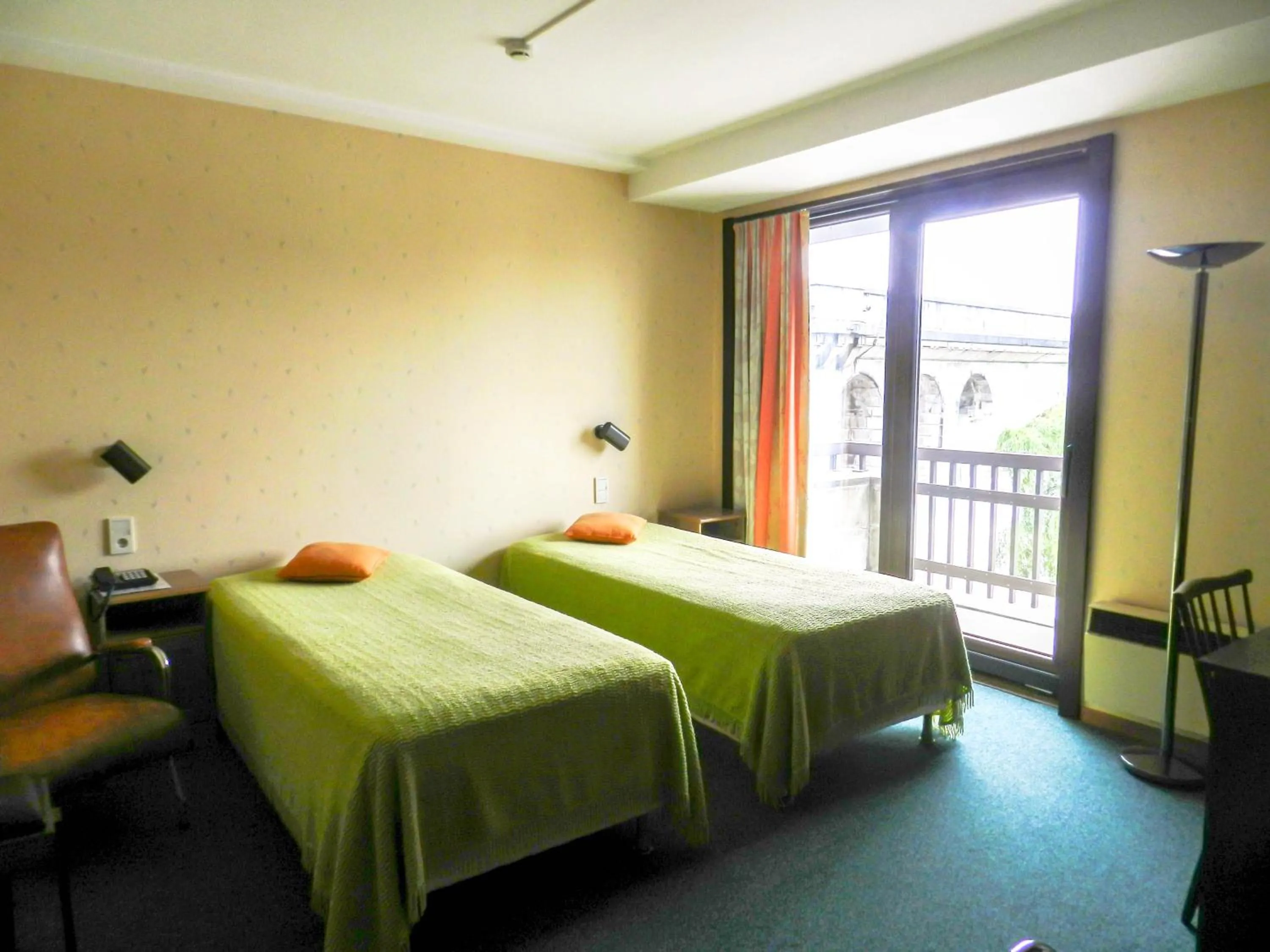 Shower in Hôtel du Fort