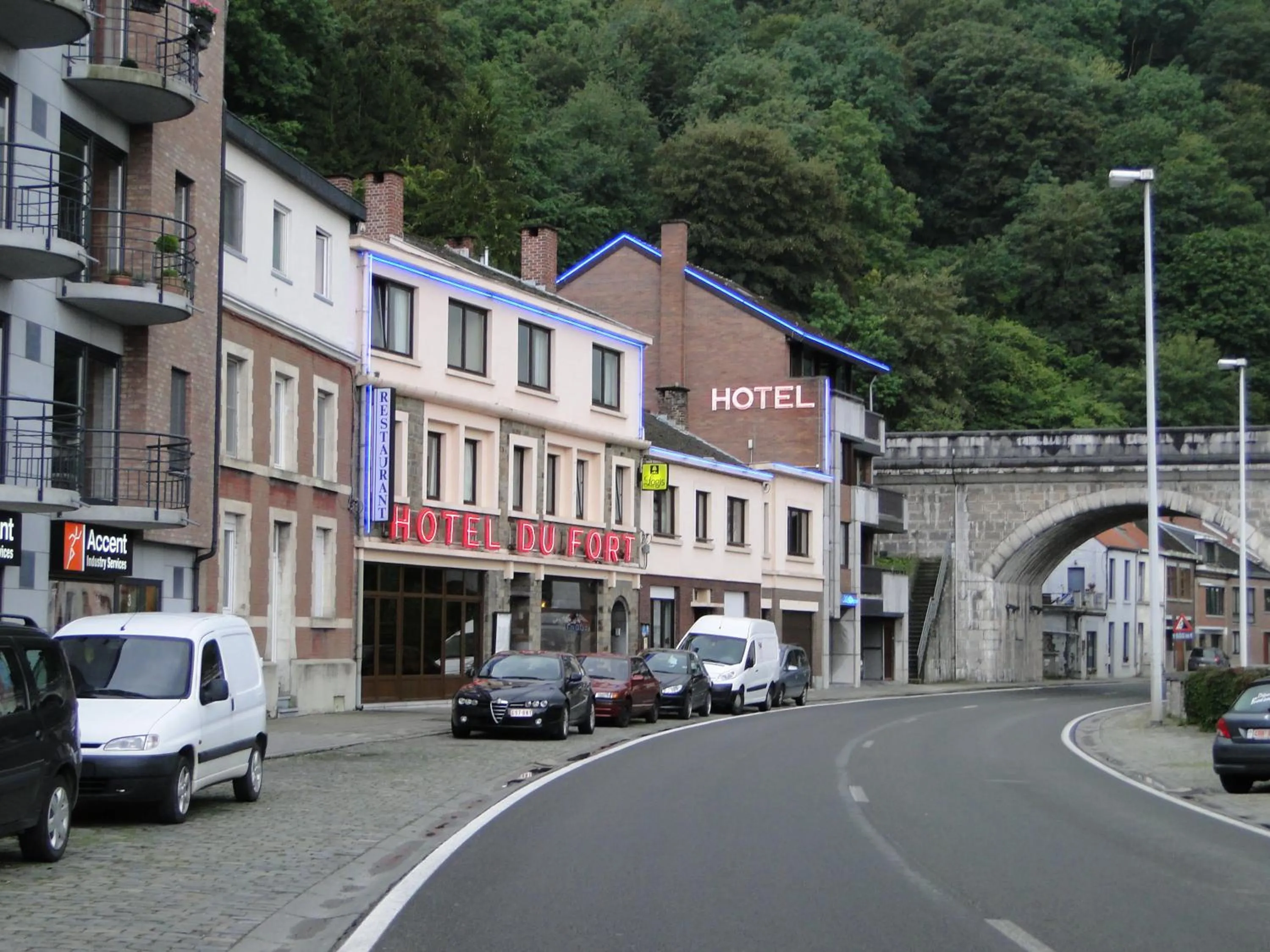 Facade/entrance in Hôtel du Fort