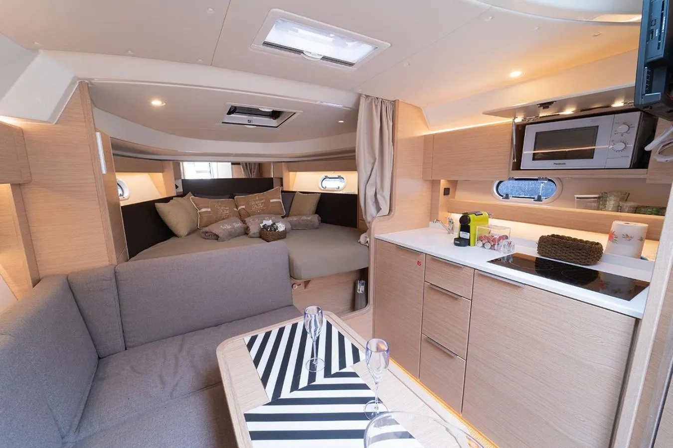 Al Campanile H Napoli Centro, by ClaPa Group Dislocated Hospitality