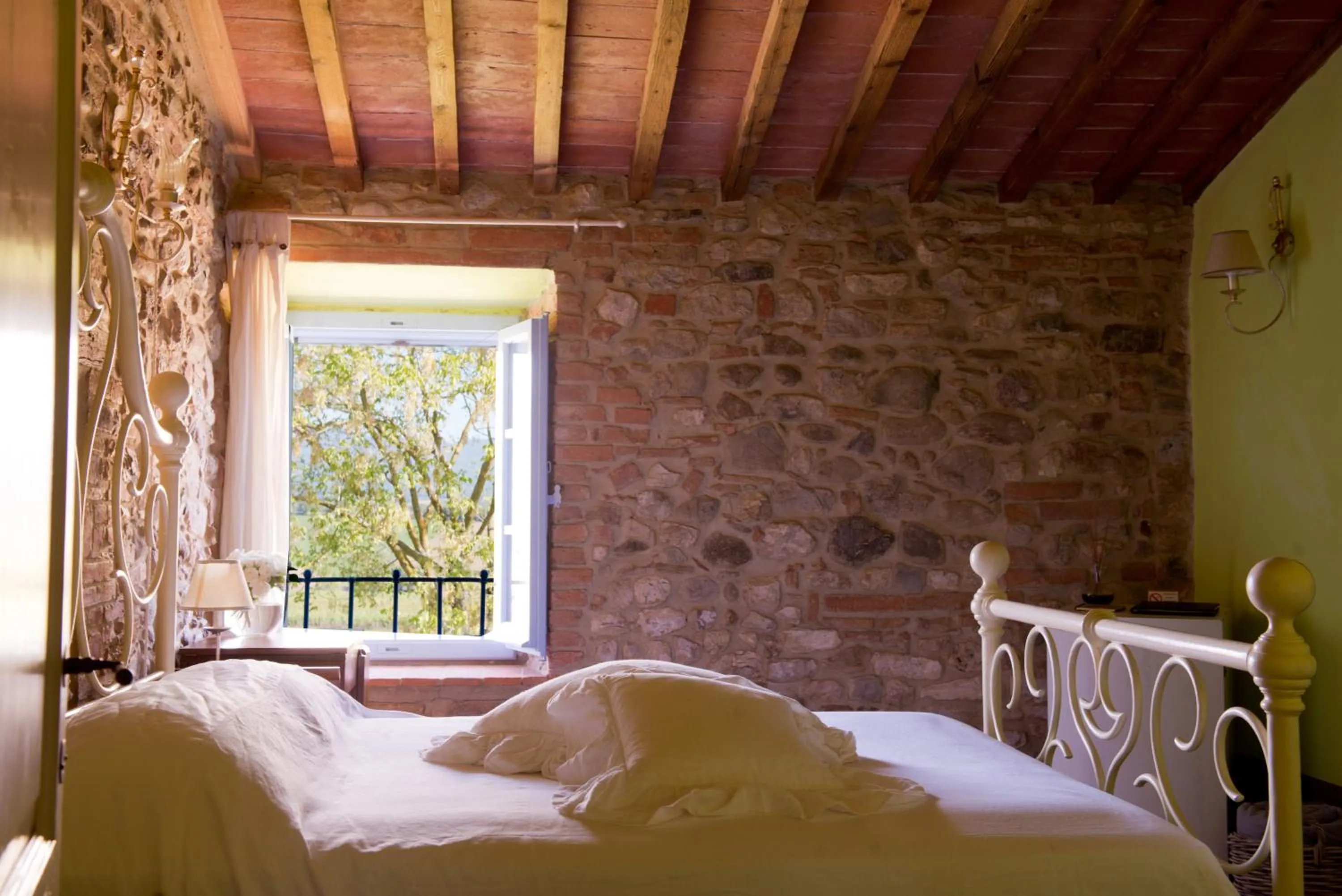 Bed in Tenuta Le Tre Virtù