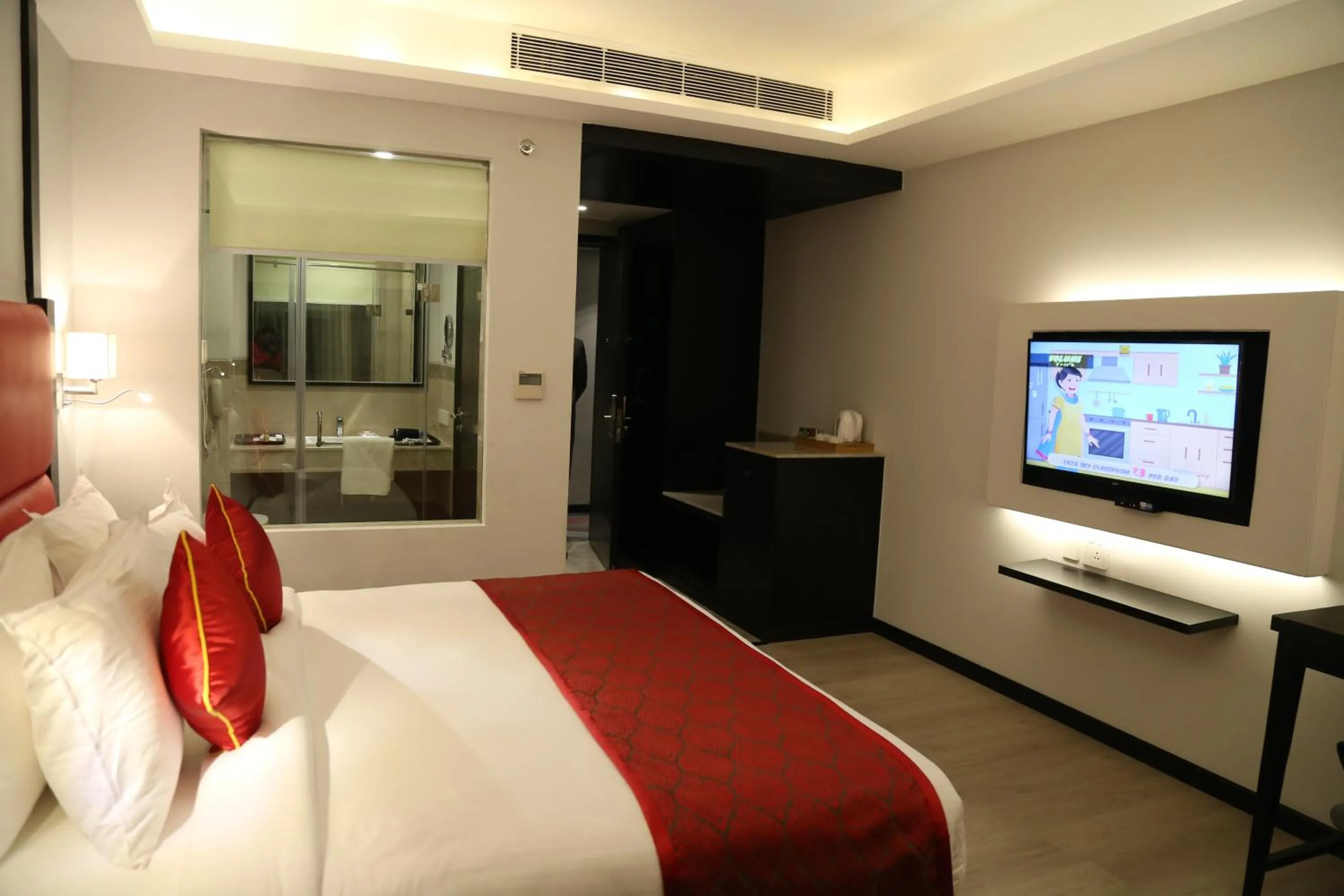Photo of the whole room, Bed in Ramada Encore Jalandhar