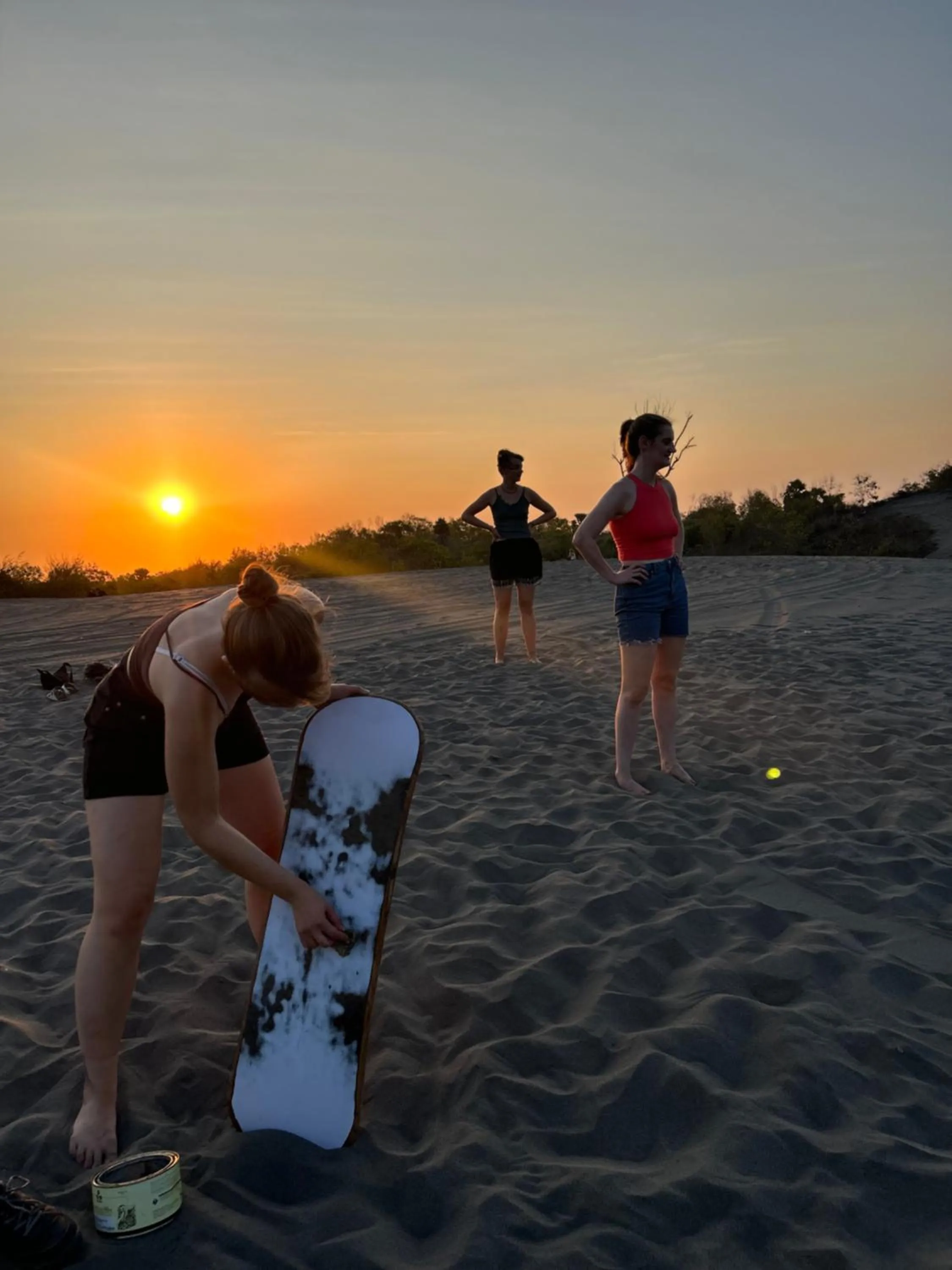 Evening entertainment in Losmanos Hostel