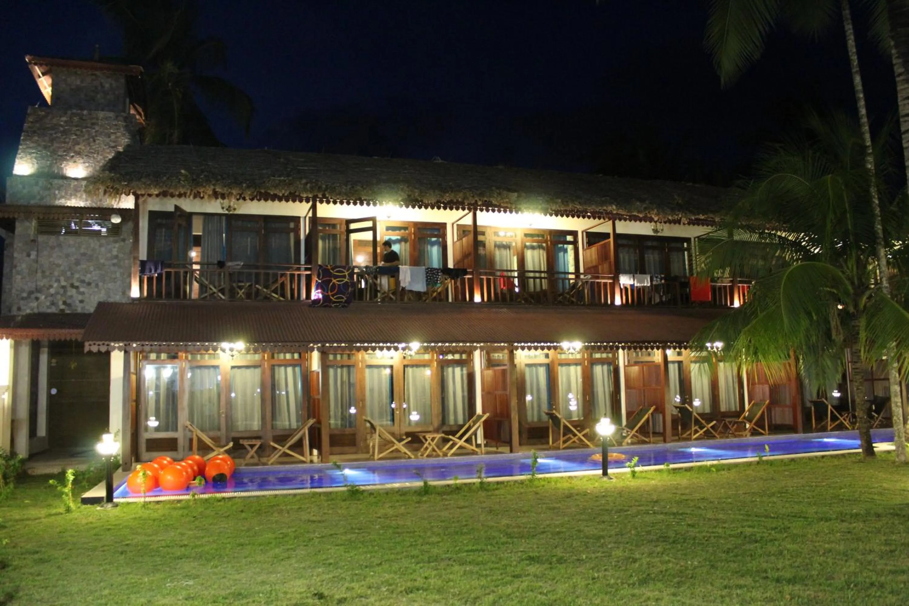 Garden view in Symphony Summer Sands Beach Resort And Spa