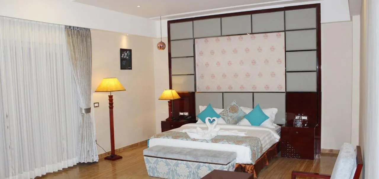 Bed in 7 Seasons resort & Spa