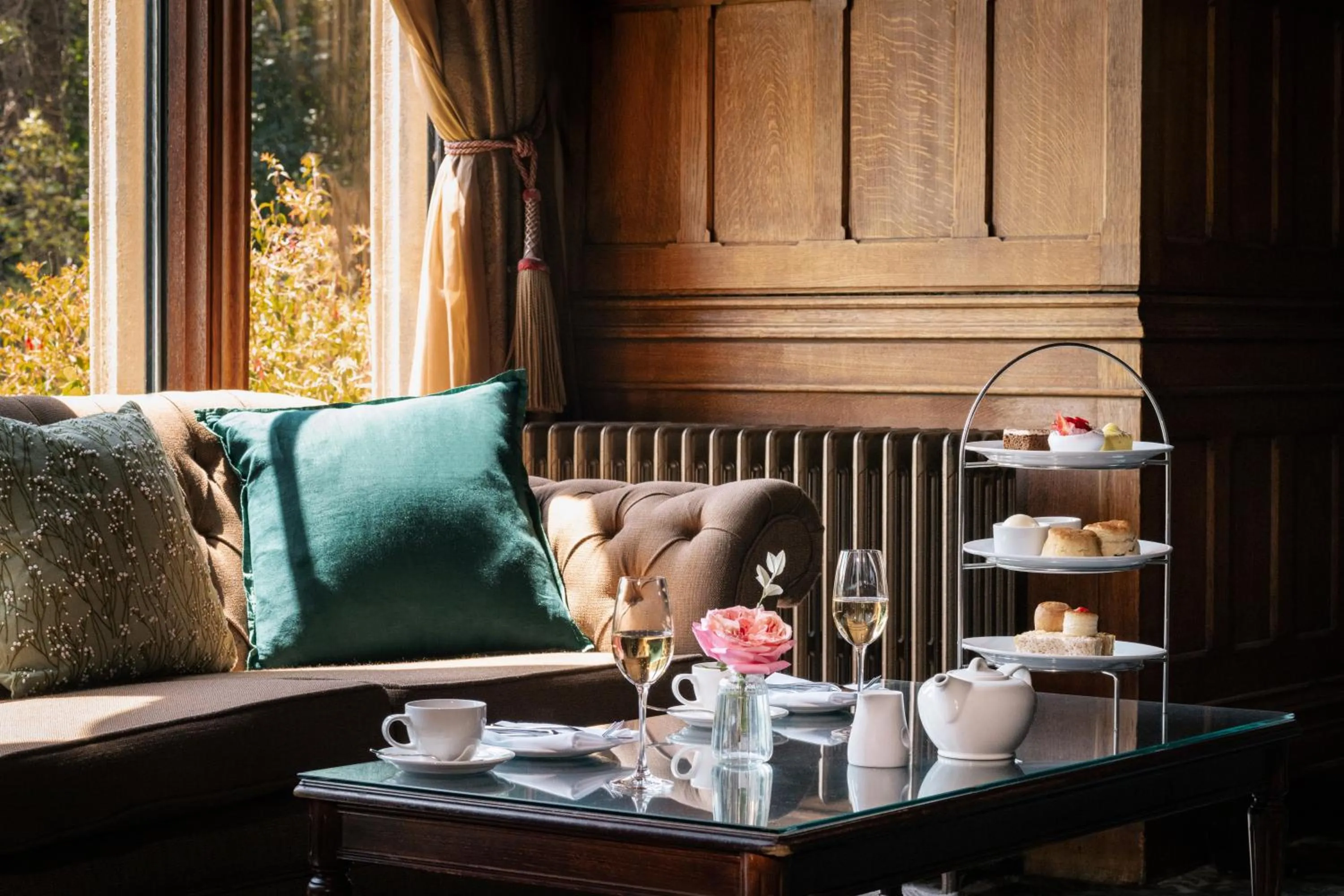 Coffee/tea facilities in Nutfield Priory Hotel & Spa