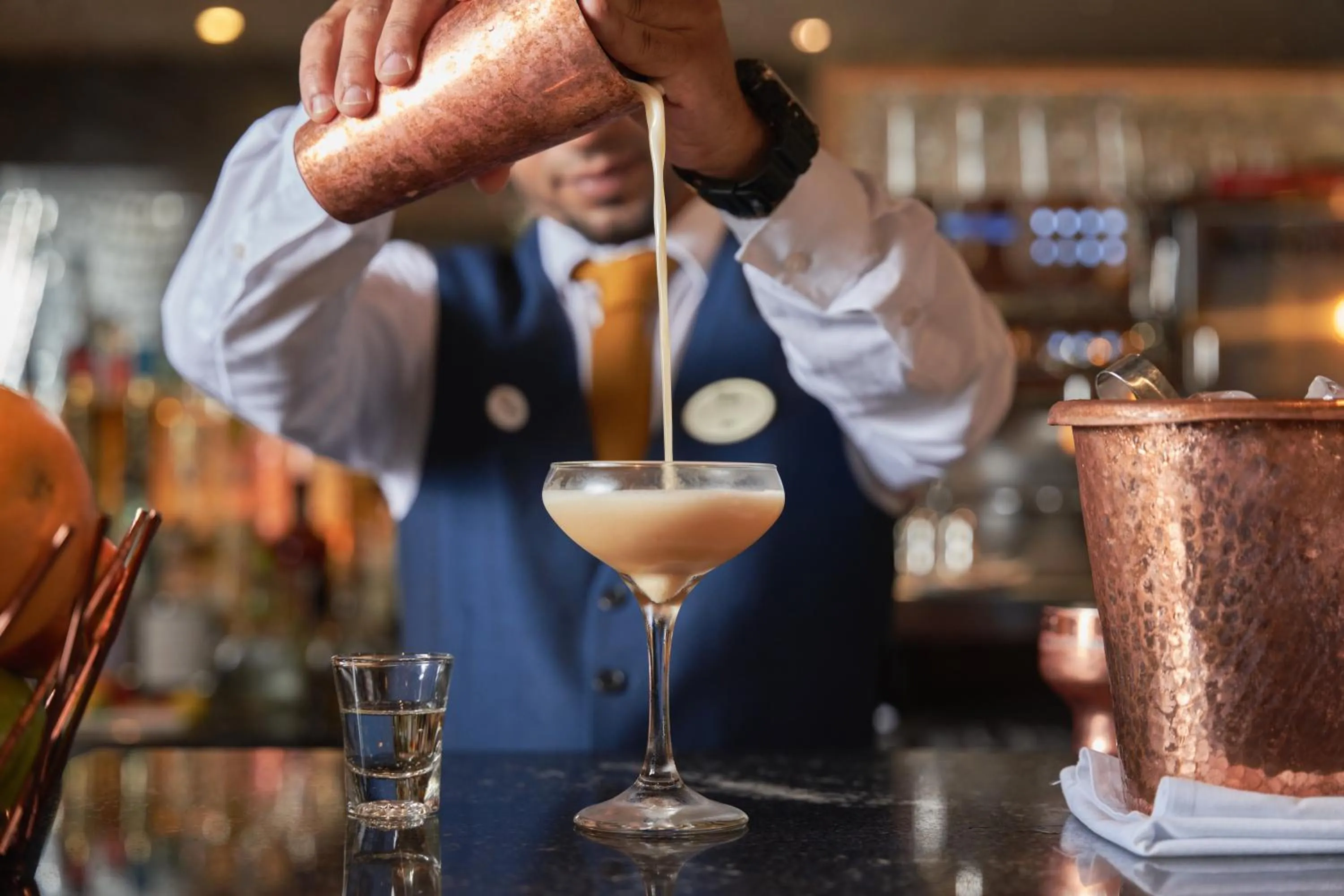 Food and drinks in Fairlawns, Hotel And Spa