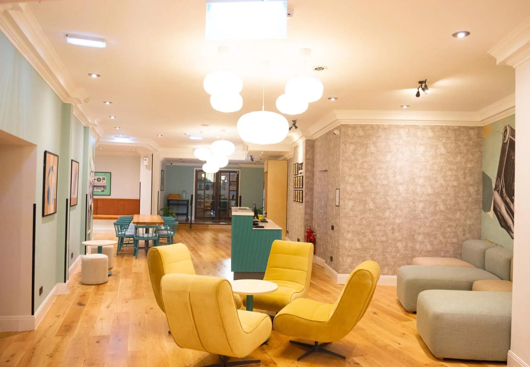 Property building in Garner Hotel Reading City Centre, an IHG Hotel