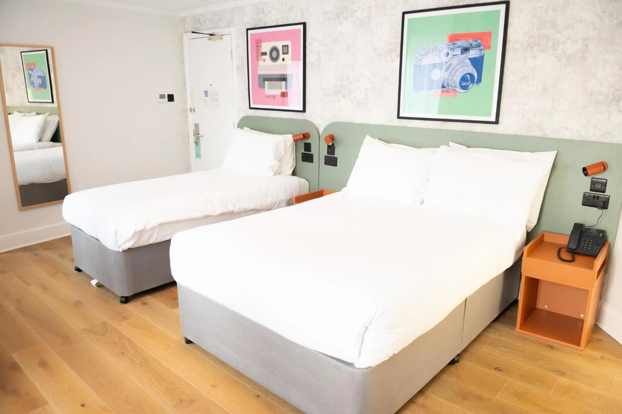 Photo of the whole room, Bed in Garner Hotel Reading City Centre, an IHG Hotel