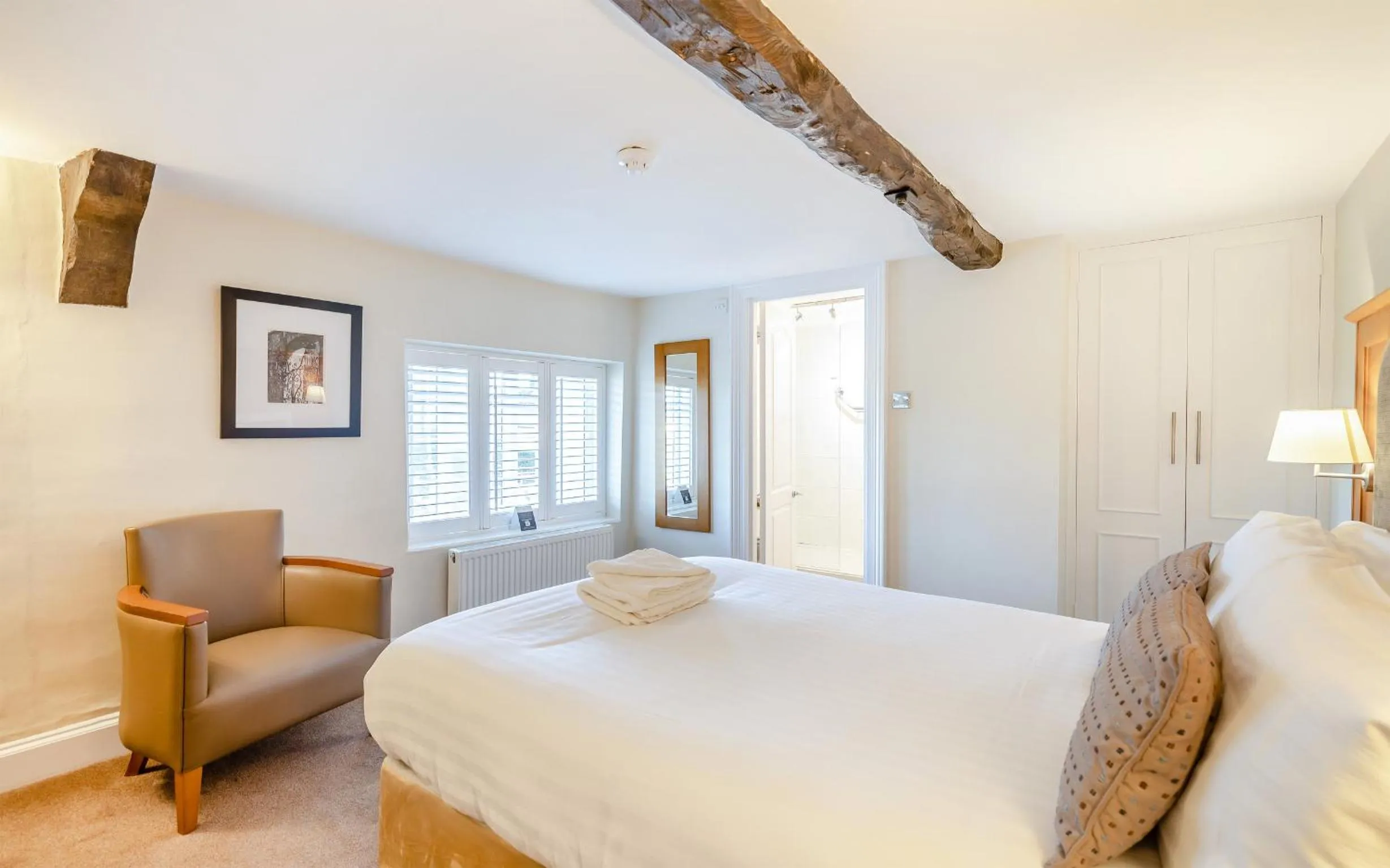 Bedroom, Bed in Banbury Wroxton House Hotel