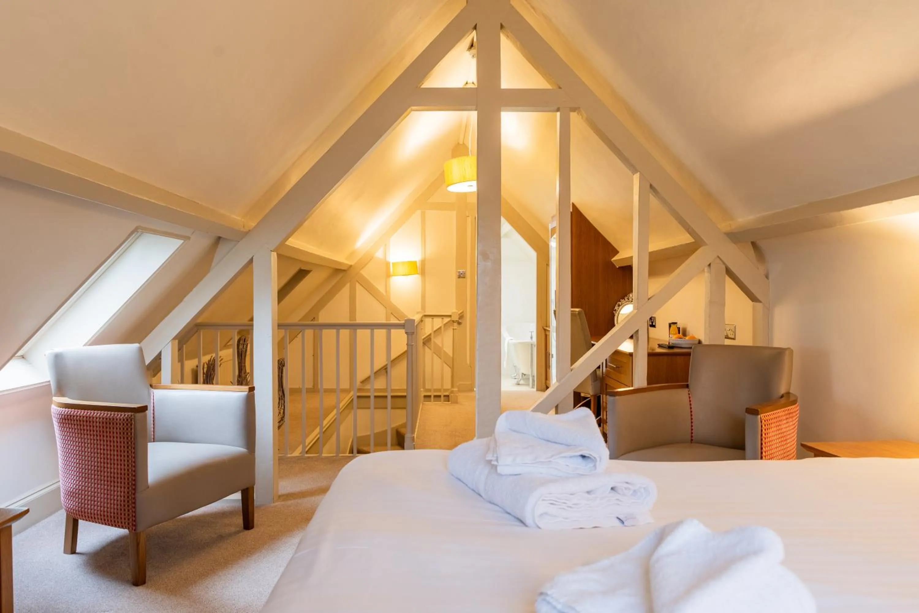 Bedroom, Bed in Banbury Wroxton House Hotel