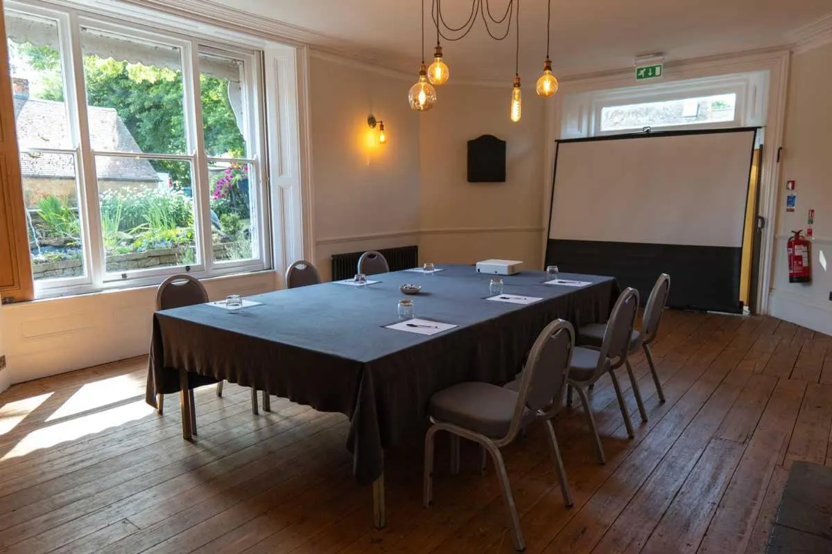 Meeting/conference room in Banbury Wroxton House Hotel
