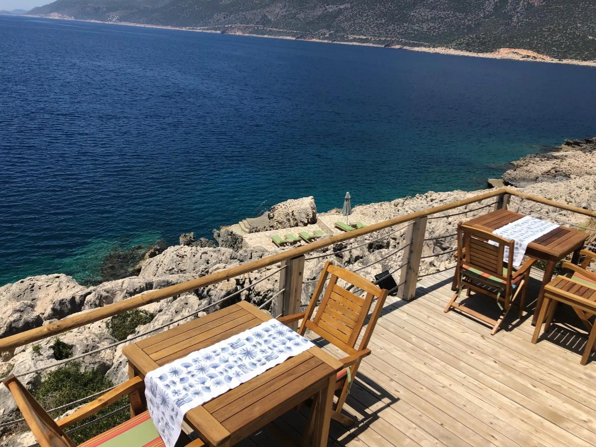 Restaurant/places to eat in Mandalina Suites