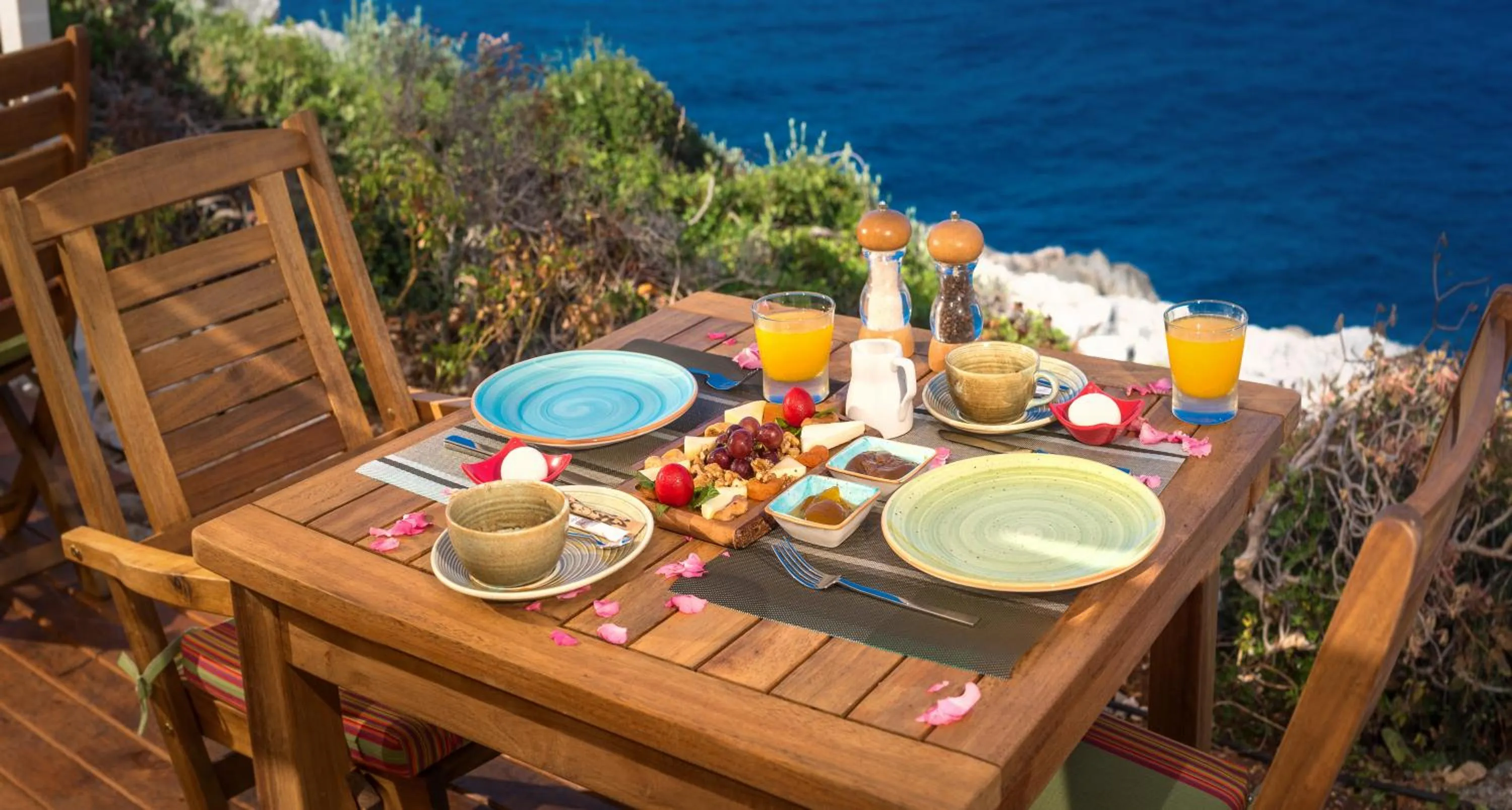 Food and drinks in Mandalina Suites