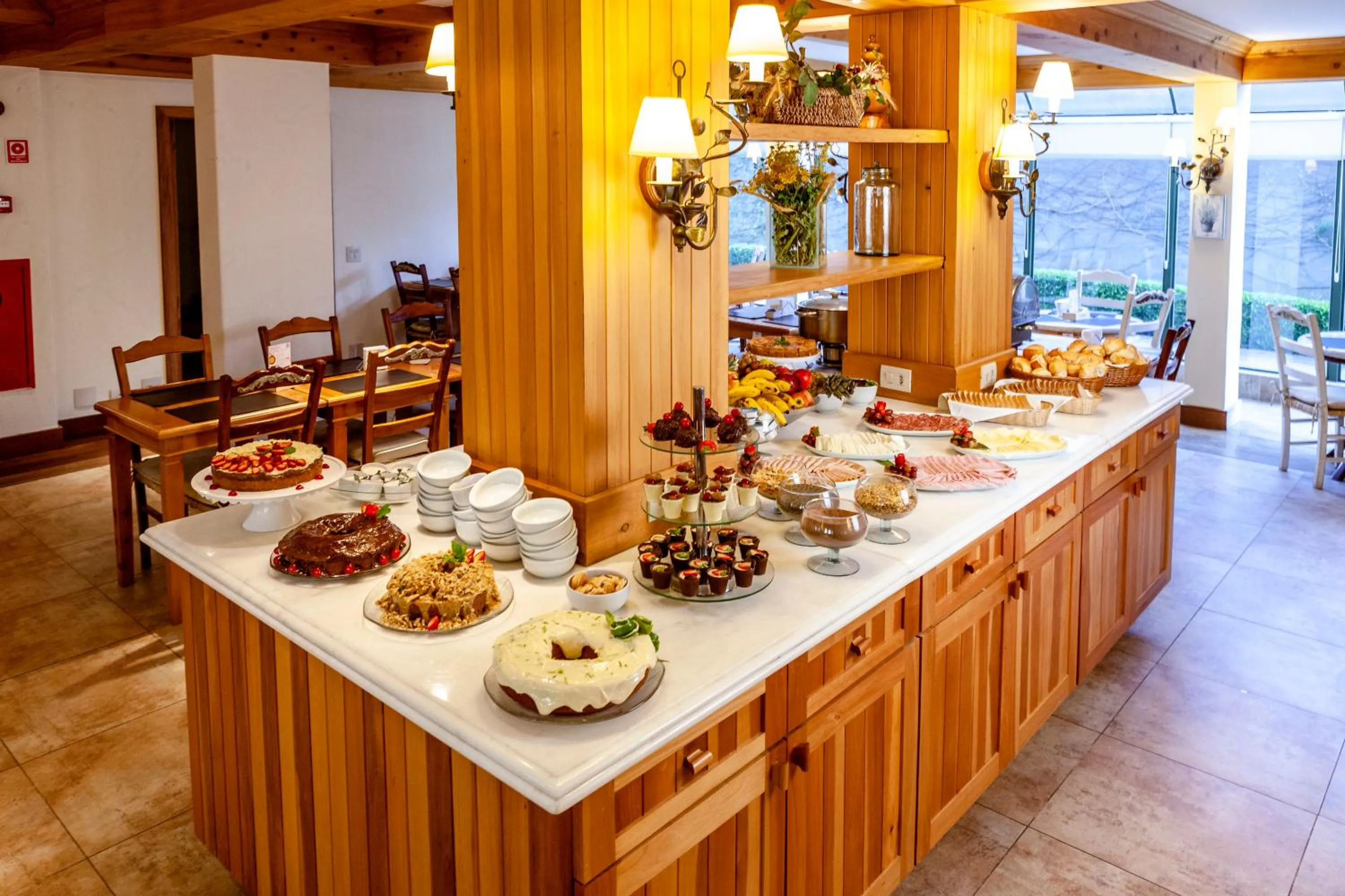 Buffet breakfast in Hotel Solar d'Izabel