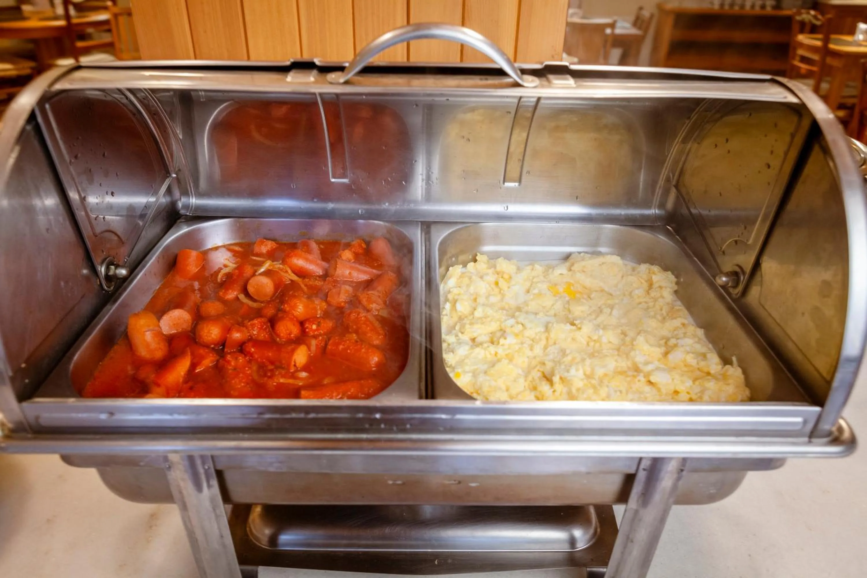 Buffet breakfast in Hotel Solar d'Izabel