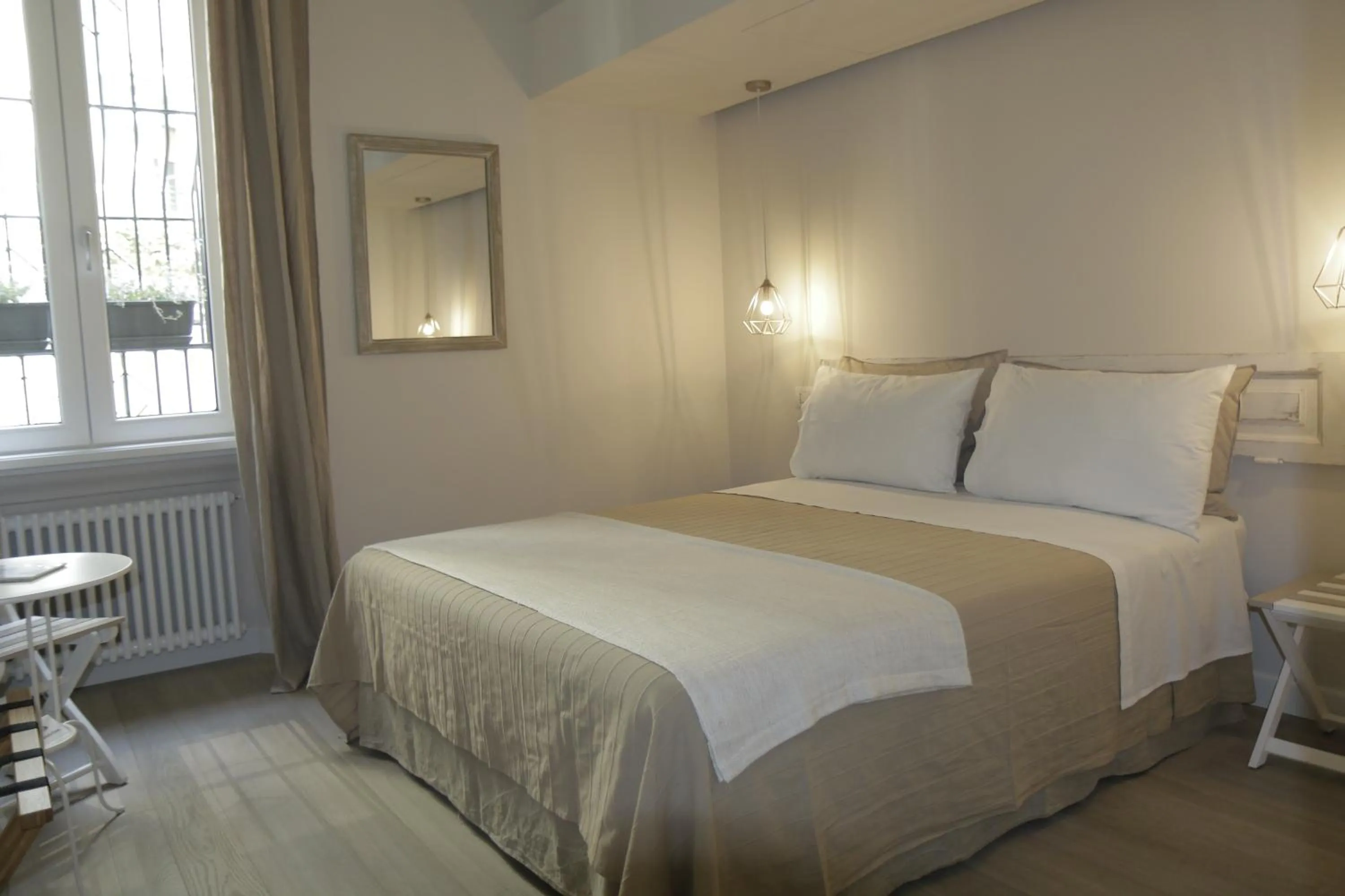 Photo of the whole room, Bed in Tiaré Home Milano