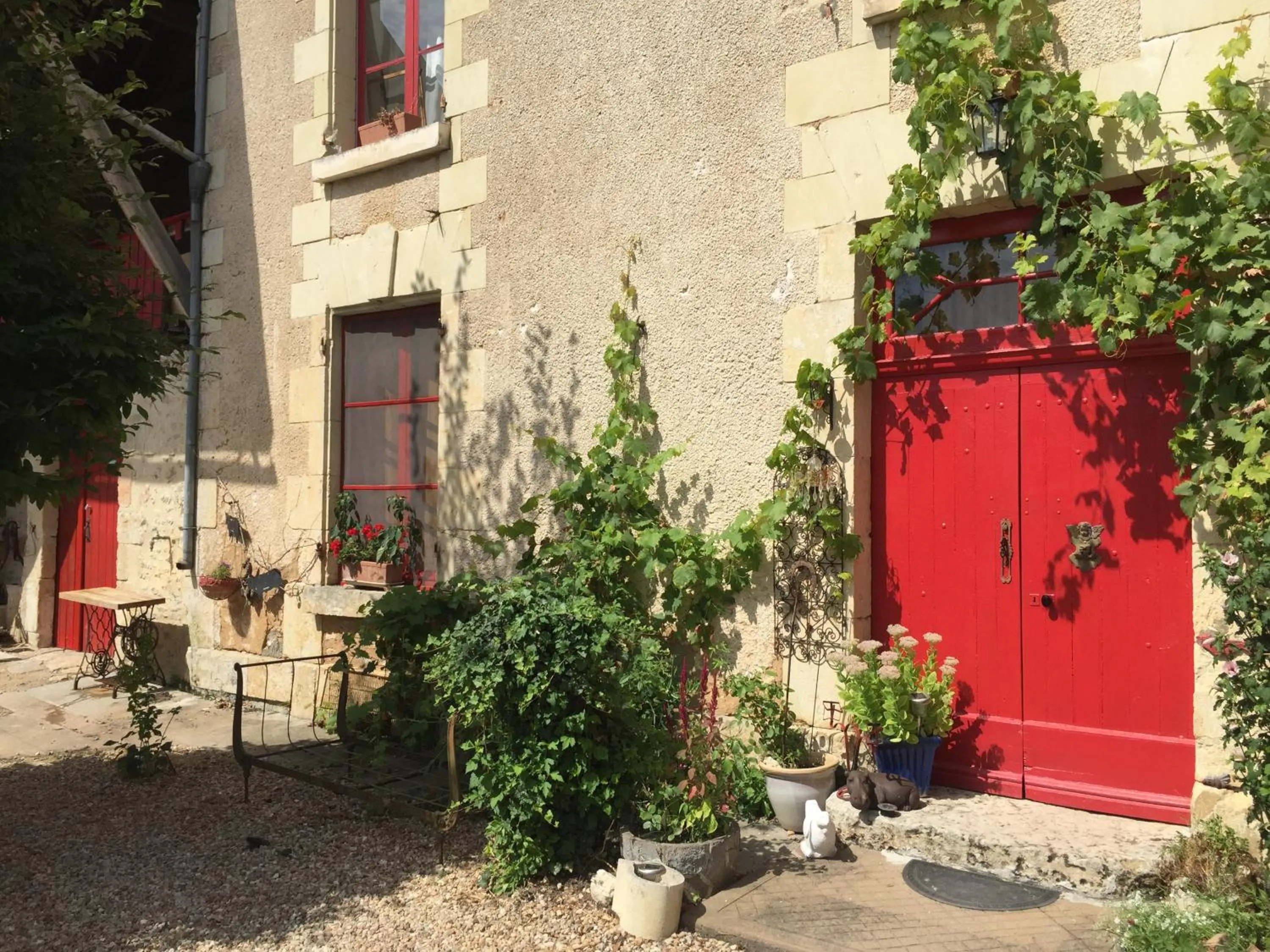 Garden view in Aux Caprices des Dieux