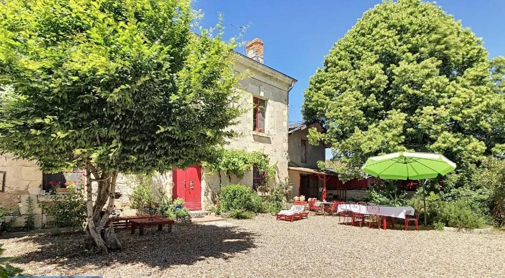 Aux Caprices des Dieux