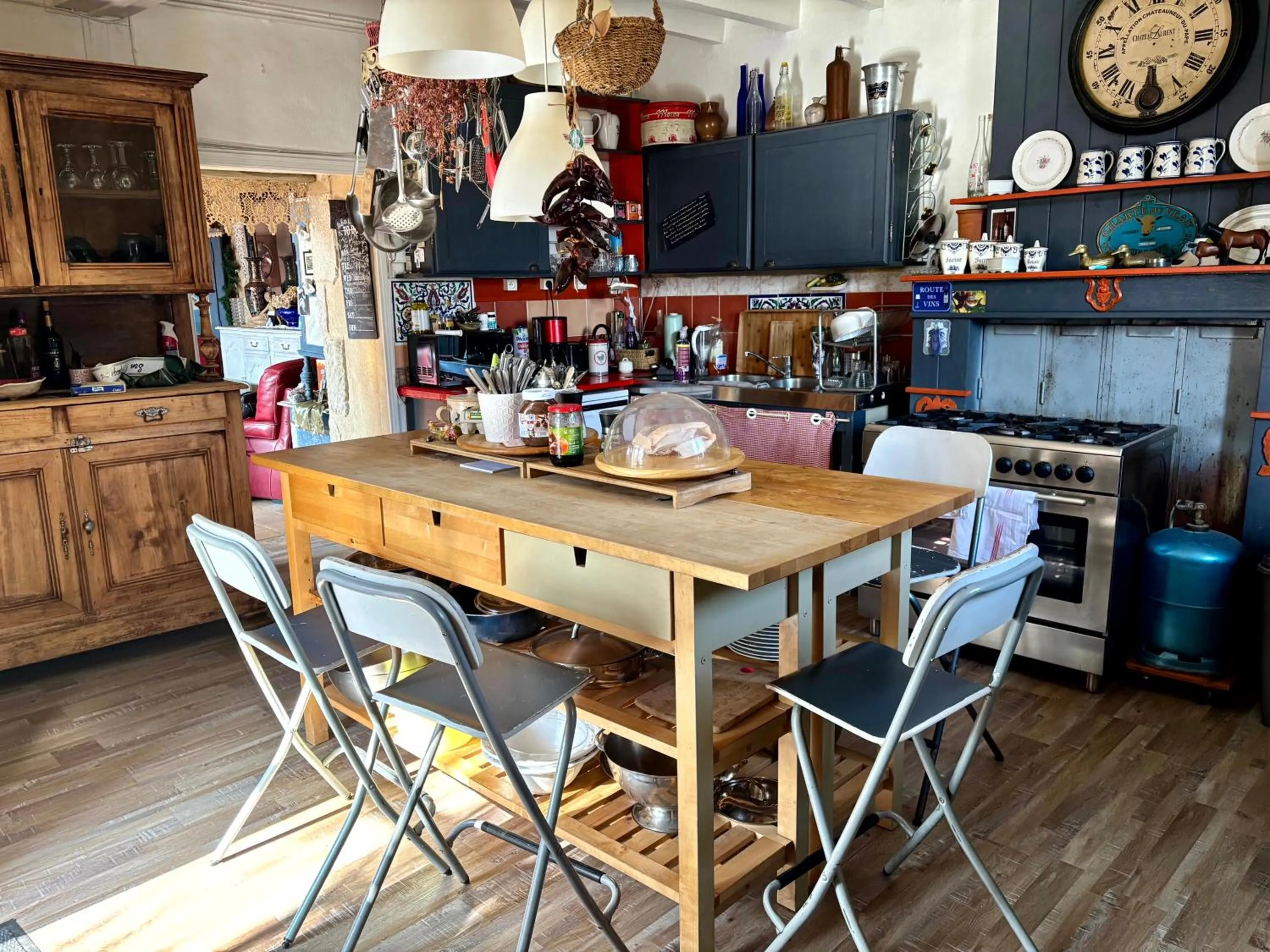 Aux Caprices des Dieux